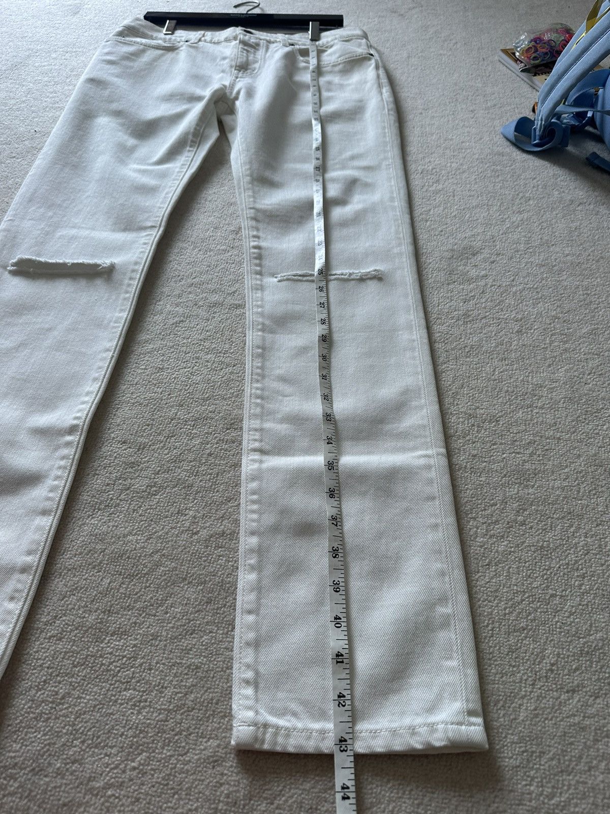 Saint Laurent Paris FW16 Saint Laurent knee slit ripped white jeans Hedi slimane Size US 32 / EU 48 - 7 Thumbnail