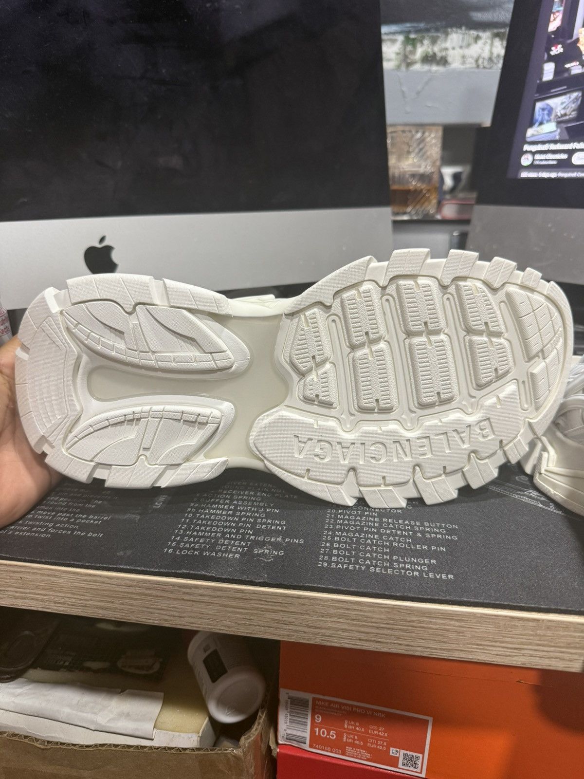 Balenciaga Balenciaga Track Sandals White – Size 43 – New Condition Size US 9 / IT 39 - 9 Thumbnail