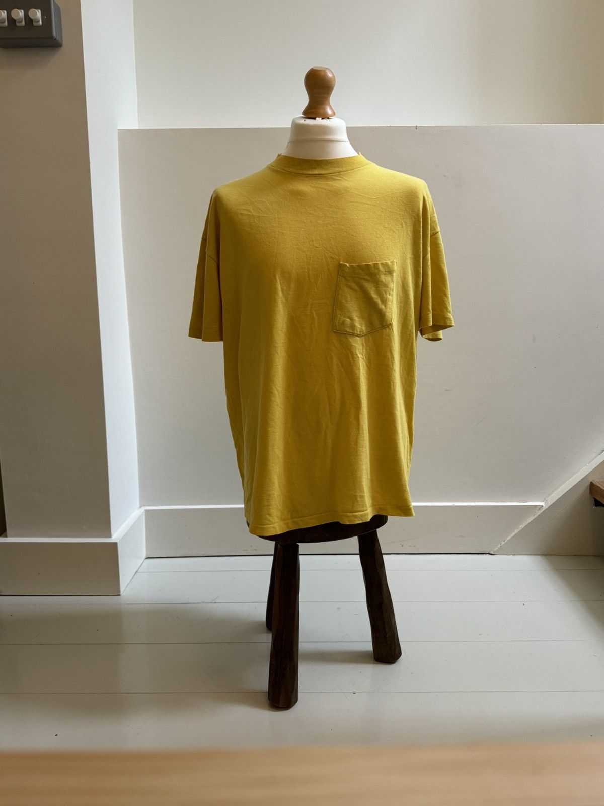 Vintage Vintage 90s Rare Yellow Tee Size US L / EU 52-54 / 3 - 2 Thumbnail