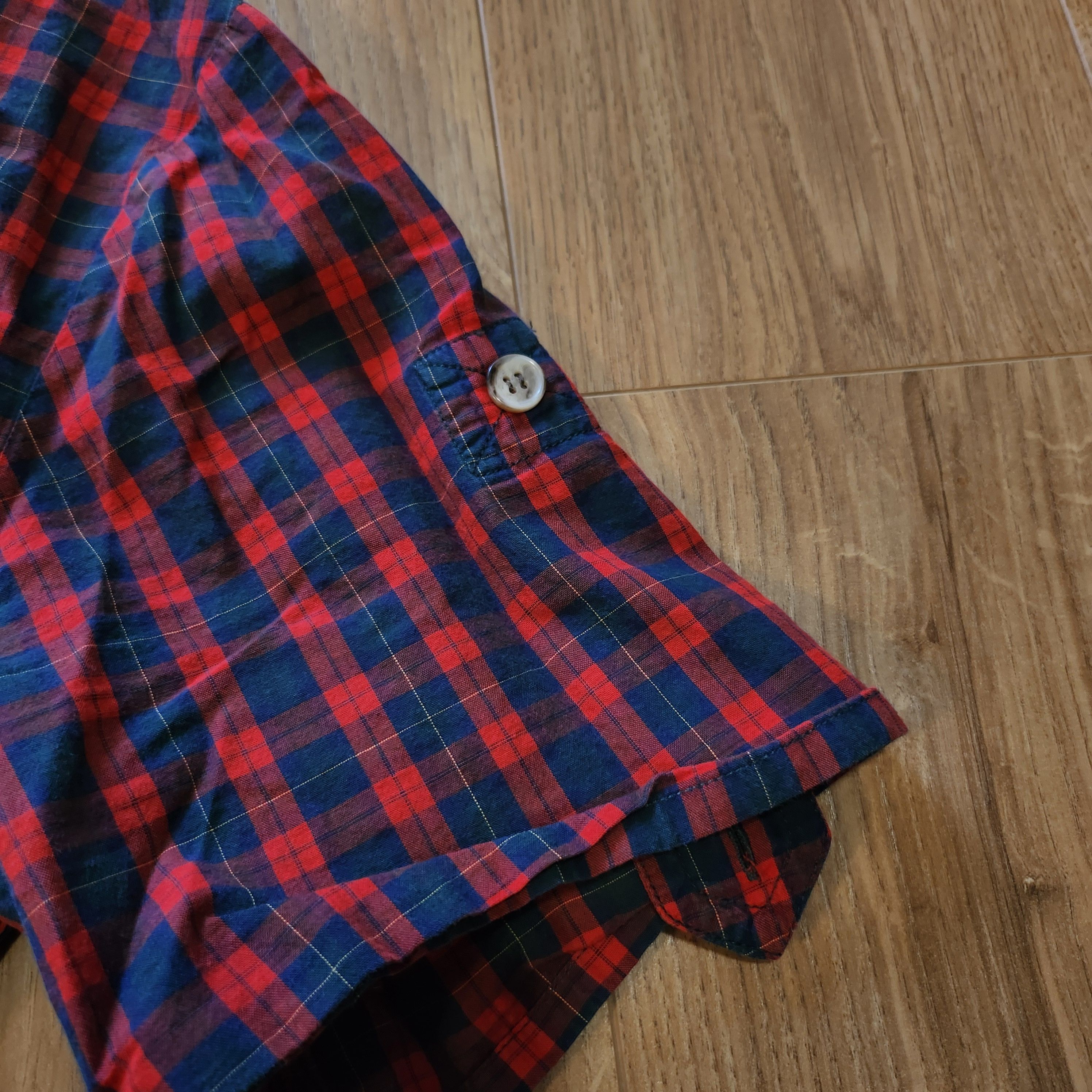 A.P.C. A.P.C. checker red shirt Size US M / EU 48-50 / 2 - 4 Thumbnail