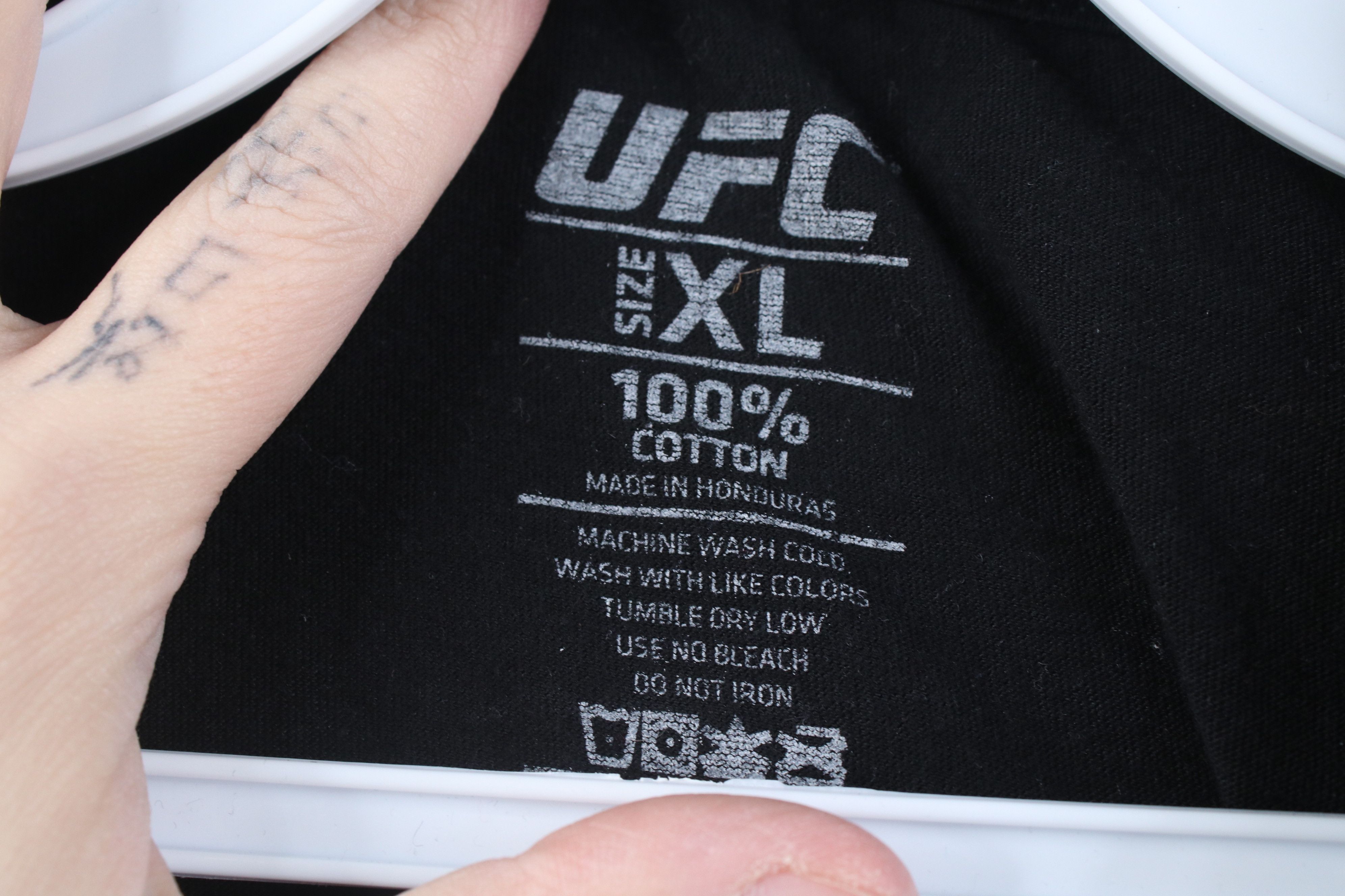 Vintage Y2K UFC 269 Oliveira vs Poirier Nunes vs Pena T-Shirt Black Size US XL / EU 56 / 4 - 8 Thumbnail