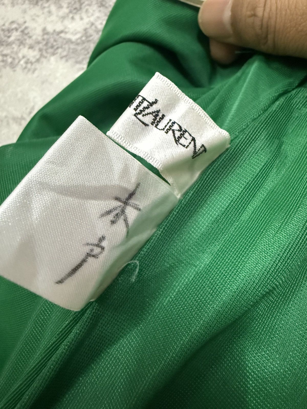 Yves Saint Laurent Vintage Yves Saint Laurent Wide Leg Short Pants Size 24" / US 00 / IT 34 - 10 Thumbnail