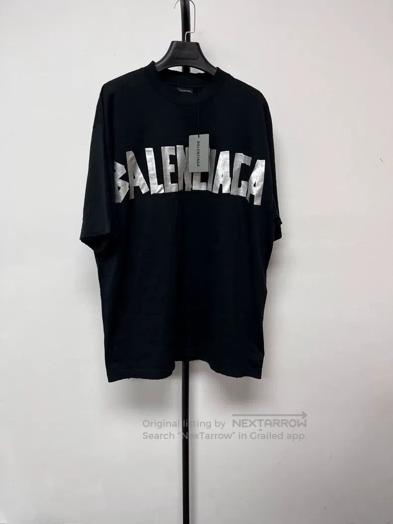 Balenciaga Balenciaga Letter print worn short sleeve round neck T-shi Size S / US 4 / IT 40 - 1 Thumbnail