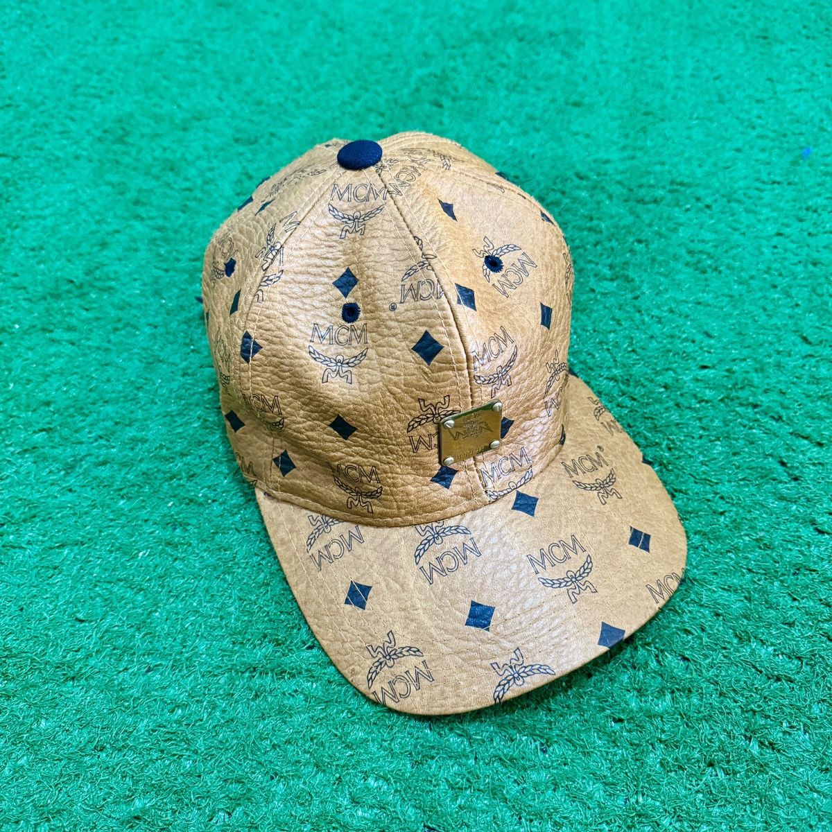 Other MCM Visetos Cognac Snapback Baseball Cap Size ONE SIZE - 1 Thumbnail