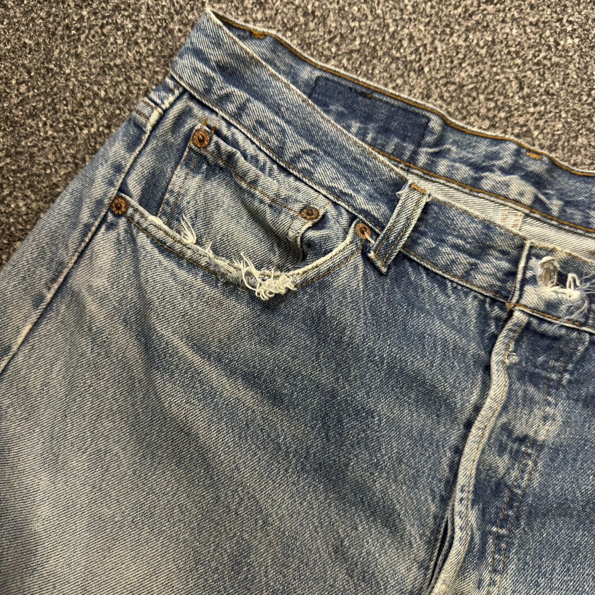 Levi's Y2K Style Levis 501 Acid Wash Ripped Denim Size US 34 / EU 50 - 13 Thumbnail