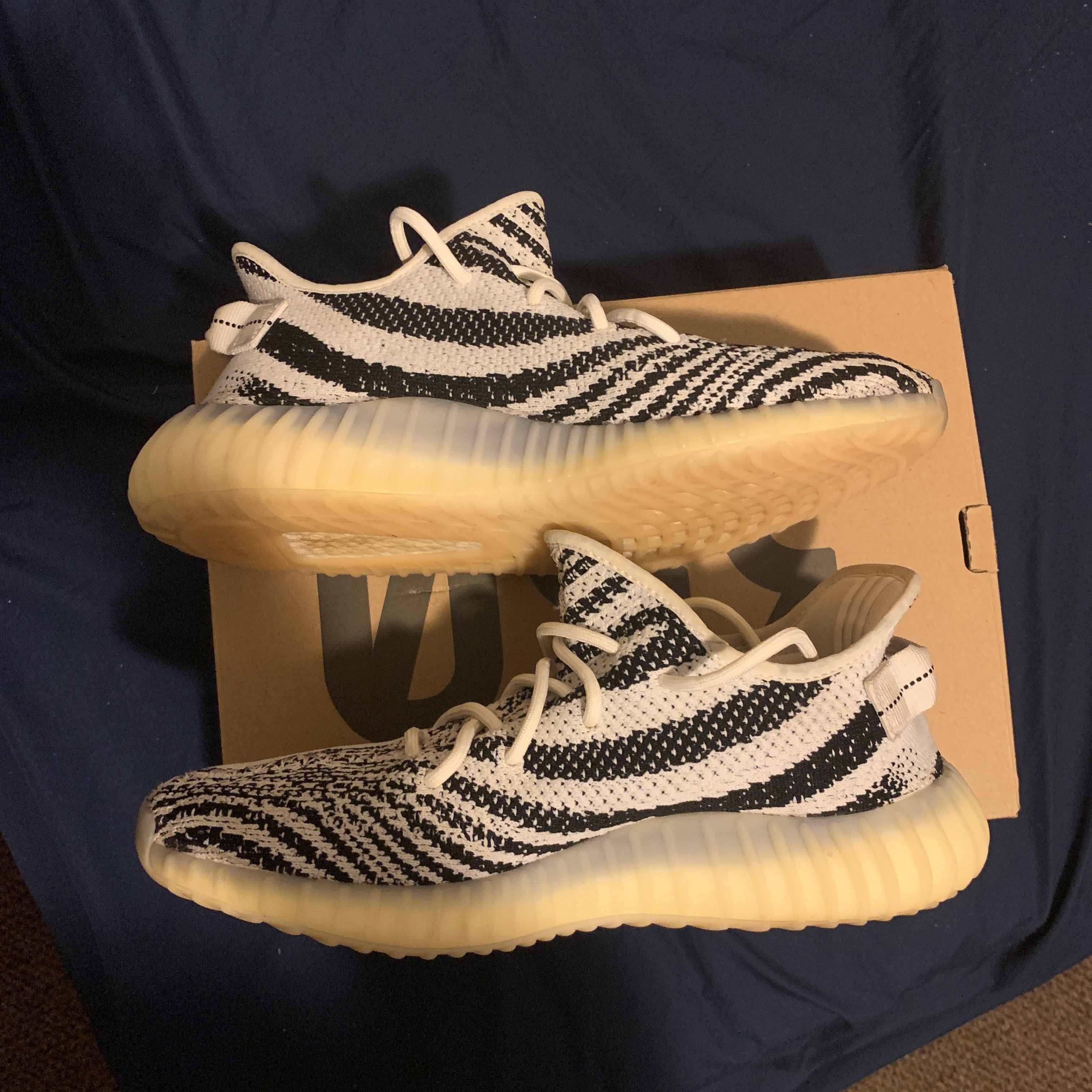 V2 Zebra Adidas Yeezy Sneakers 2017 Yeezy Boost 350 V2 Zebra 2017