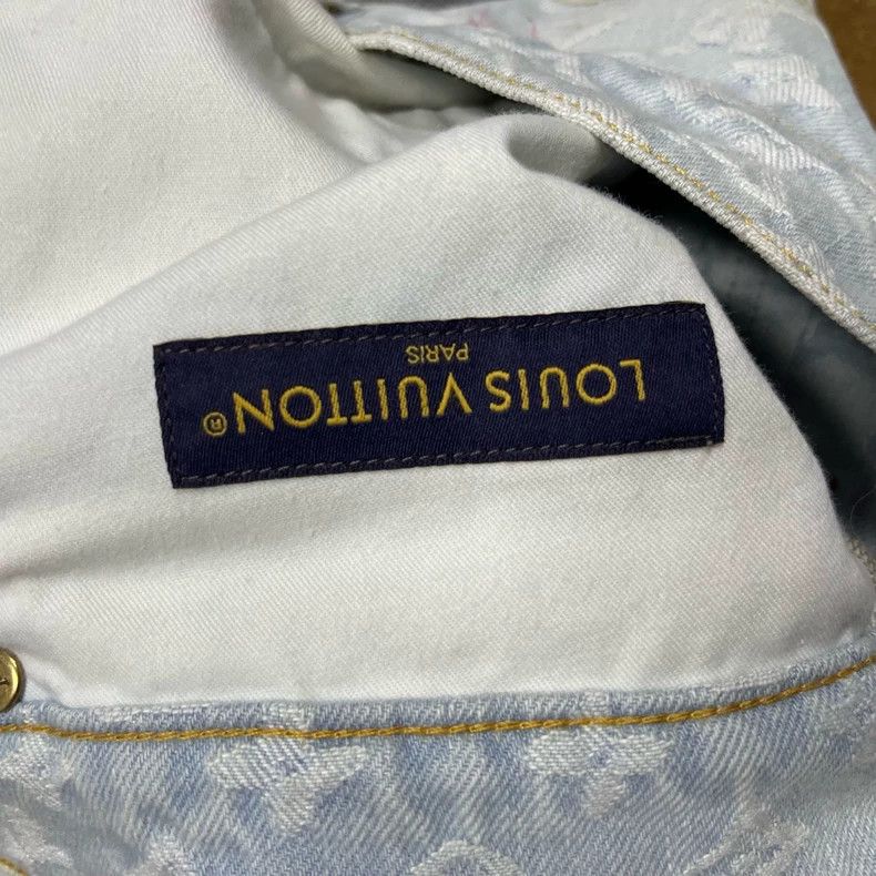 Louis Vuitton Louis Vuitton Blue Logo monogram button pocket jeans Size US 33 - 4 Thumbnail