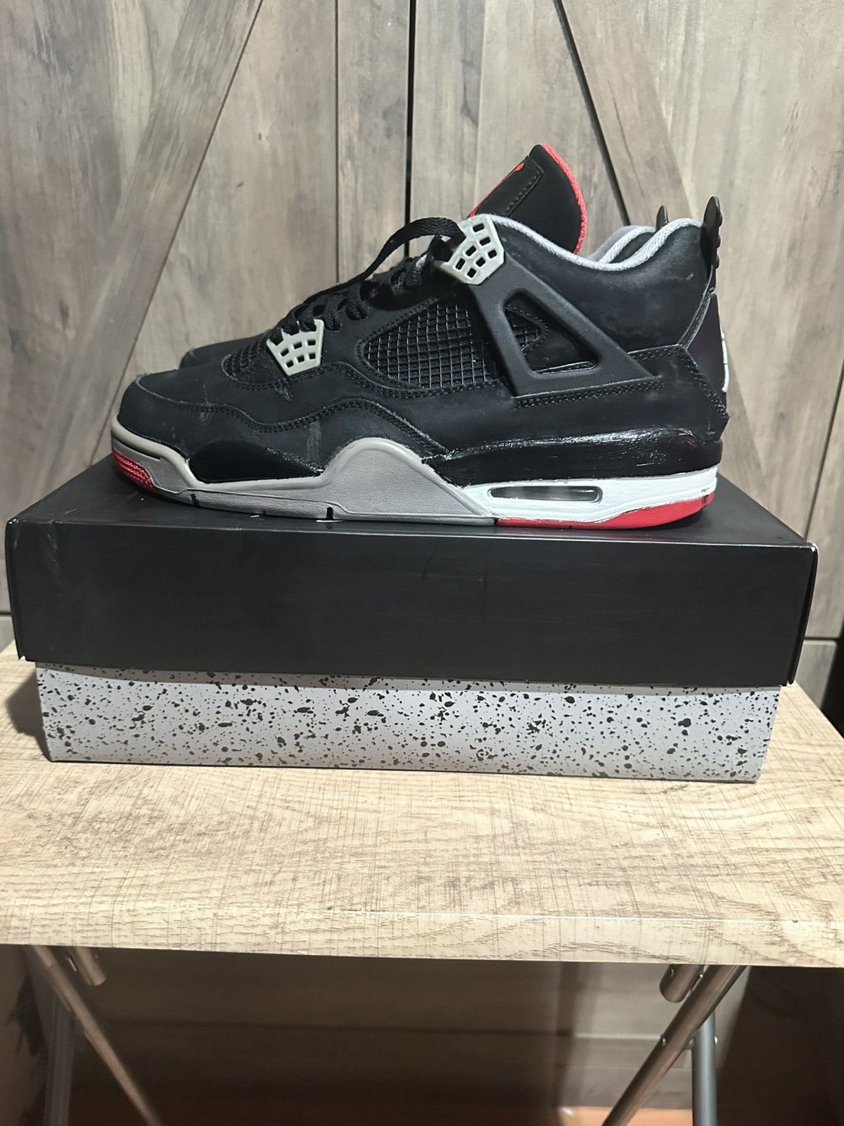 Jordan Brand × Nike 2012 Jordan 4 bred Size US 10.5 / EU 43-44 - 6 Thumbnail