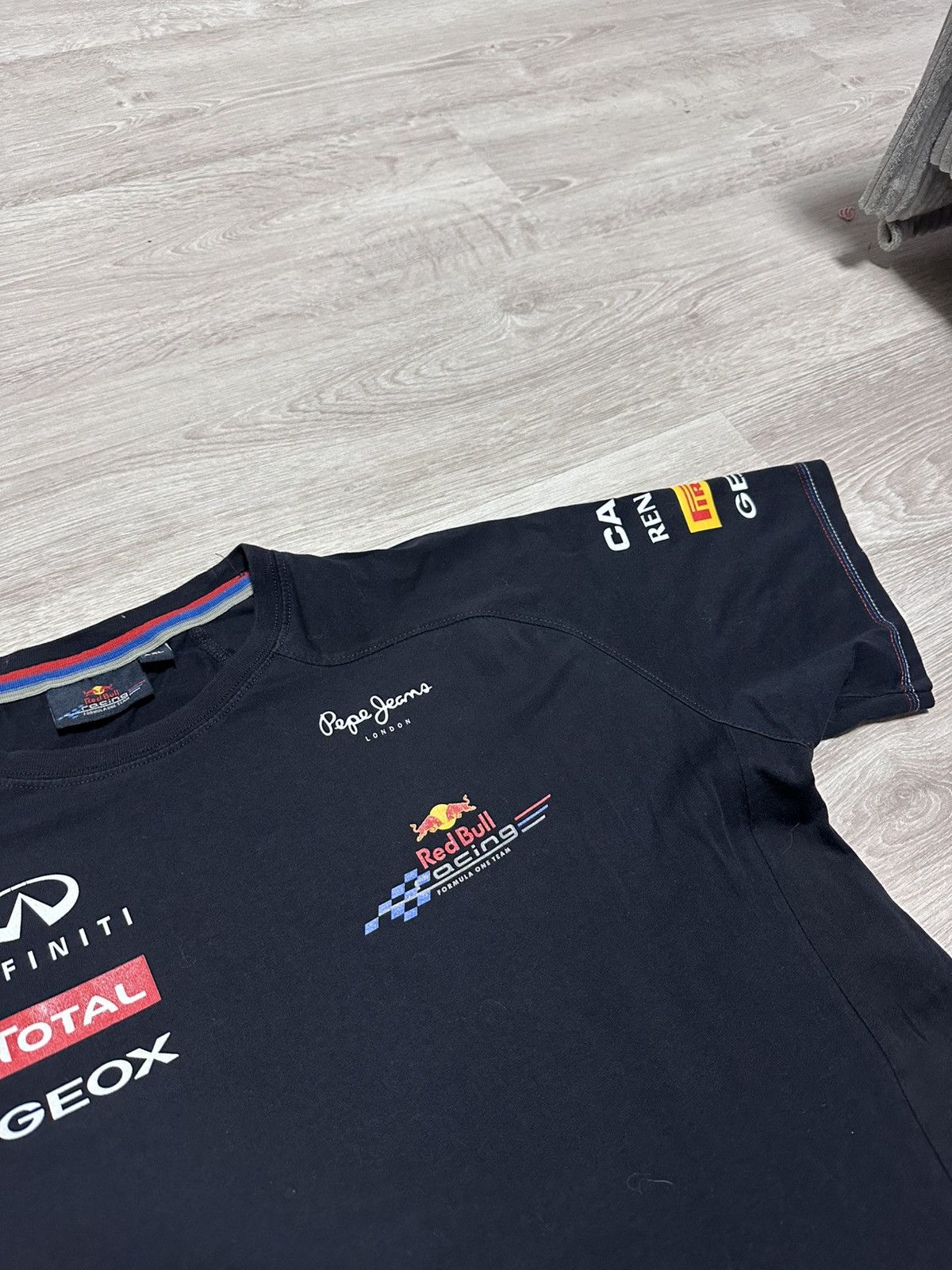 Red Bull Vintage Red Bull T-shirt Formula 1 big logo size XL Size US XL / EU 56 / 4 - 6 Thumbnail
