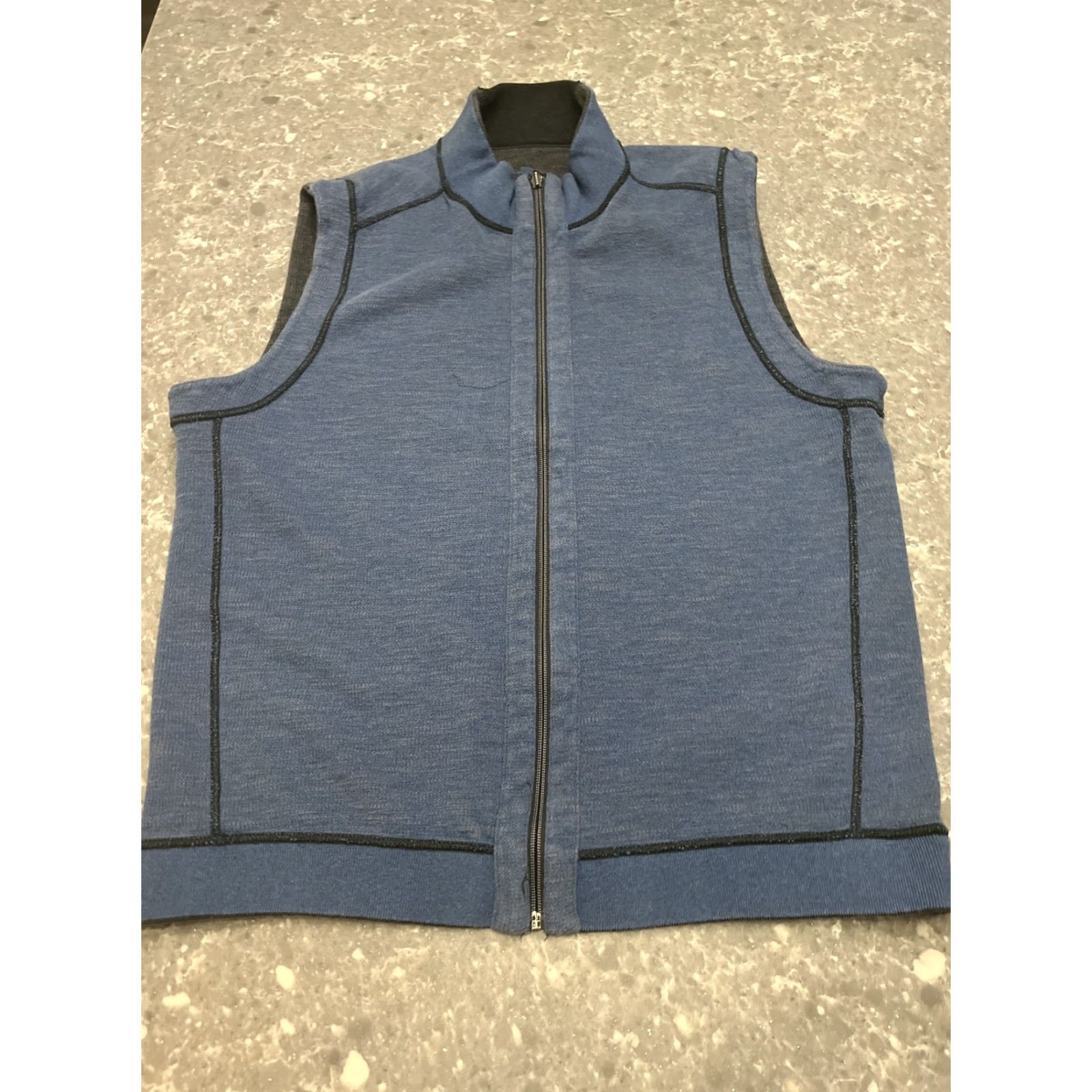 Tommy Bahama Tommy Bahama Vest Sweater Mens 2XL Blue Solid Full Zip Marlin Embroidered Classic Preppy Knit Stand-Up Collar Casual Formal Golf Beach Classiccore Size US XXL / EU 58 / 5 - 6 Thumbnail