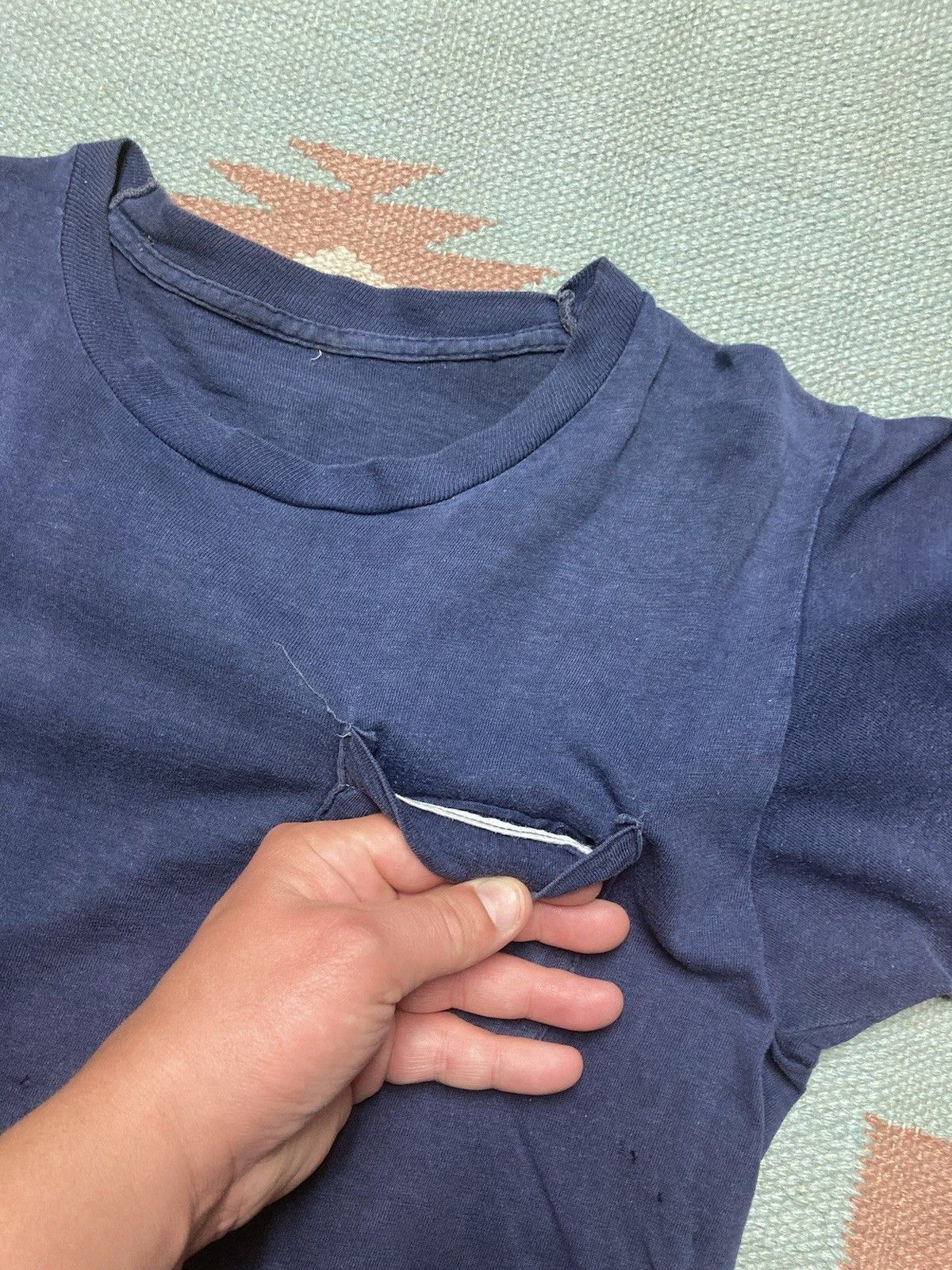 Vintage 70s pocket t shirt distressed grunge navy blue cotton medium Size US M / EU 48-50 / 2 - 6 Thumbnail