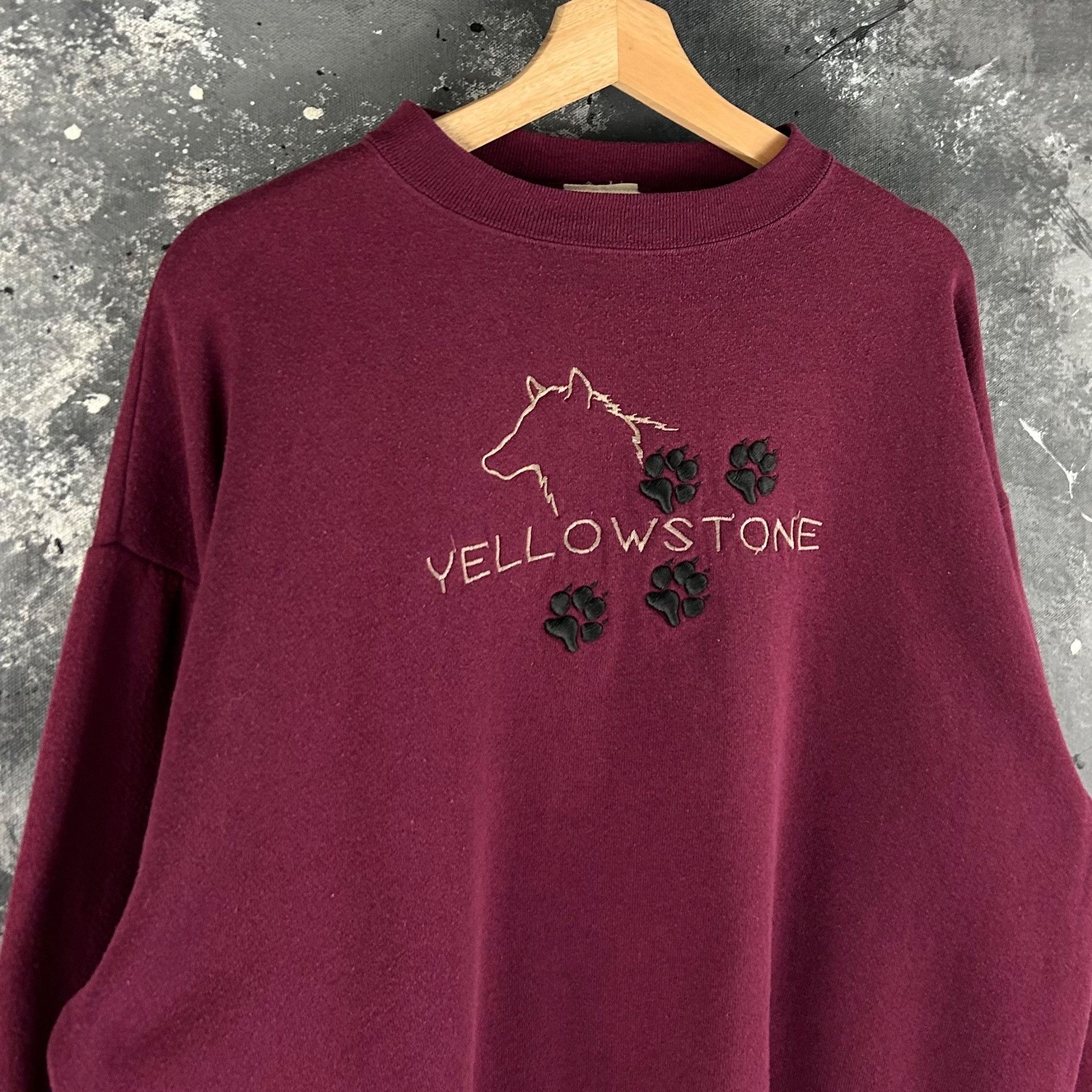 Vintage Vintage 1990’s Yellowstone nature embroidered sweatshirt Size US L / EU 52-54 / 3 - 2 Thumbnail