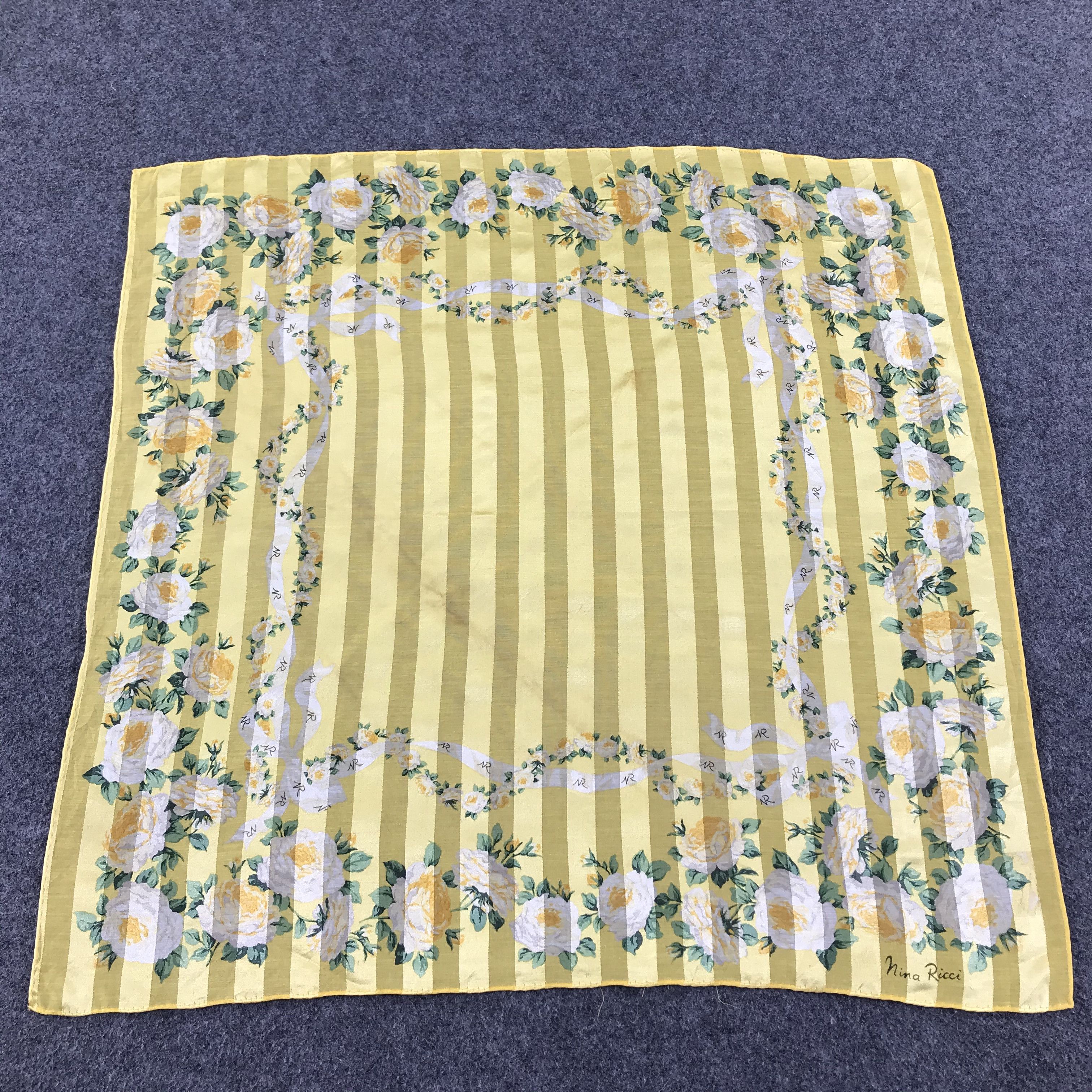 Nina Ricci Nina Ricci Handkerchief Neckerchief Bandana H428 Size ONE SIZE - 3 Thumbnail