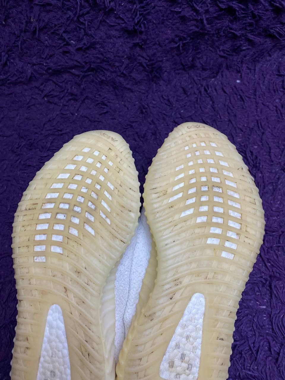 Adidas Adidas Yeezy Boost 350 V2 Cream Triple White Low Sneakers Size US 10.5 / EU 43-44 - 13 Thumbnail