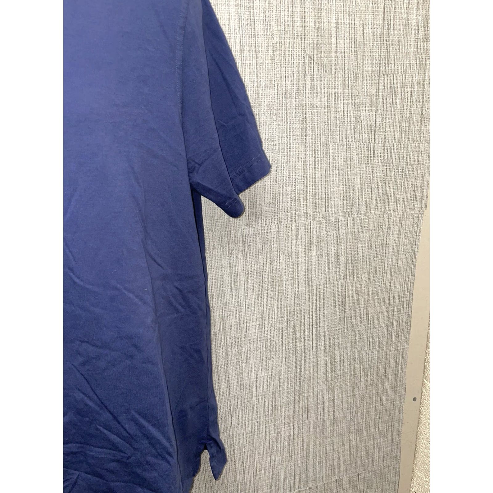 Tommy Bahama VINTAGE Tommy Bahama Men's Short Sleeve Button-Up Shirt Dark Blue Medium M Size US M / EU 48-50 / 2 - 3 Thumbnail