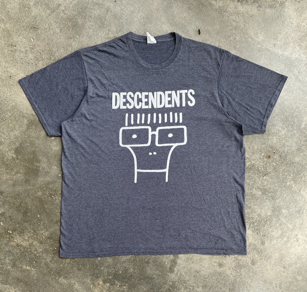 Band Tees Vintage Y2k Descendents Punk Band Tees Size US XL / EU 56 / 4 - 1 Thumbnail