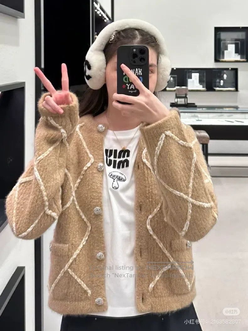 Miu Miu Miu Miu Size XS Small mushroom t-shirt Size XS / US 0-2 / IT 36-38 - 6 Thumbnail