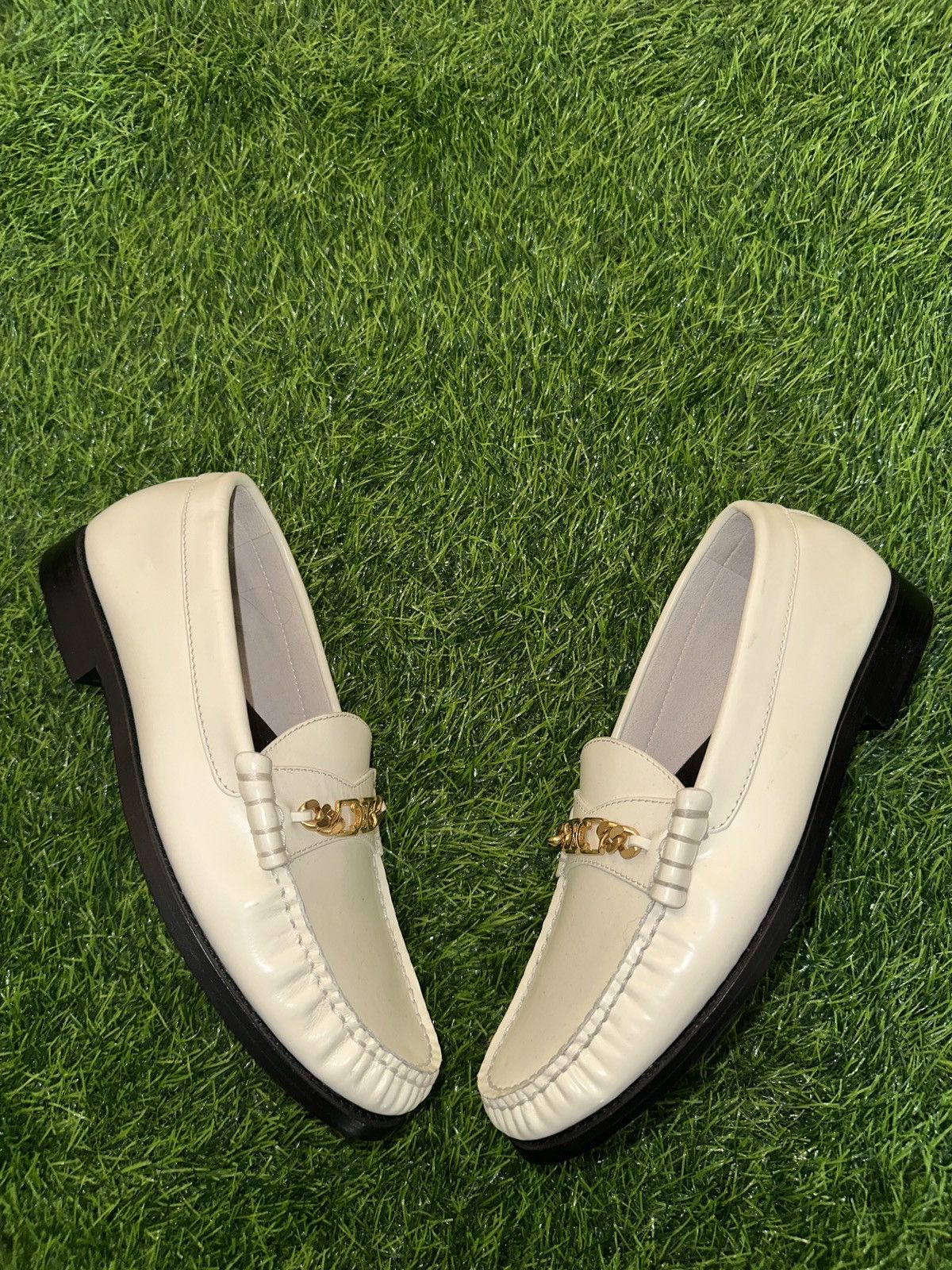Celine Celine White Leather Luco Triomphe Chain Loafers Size 38 Size US 6 / EU 39 - 2 Thumbnail