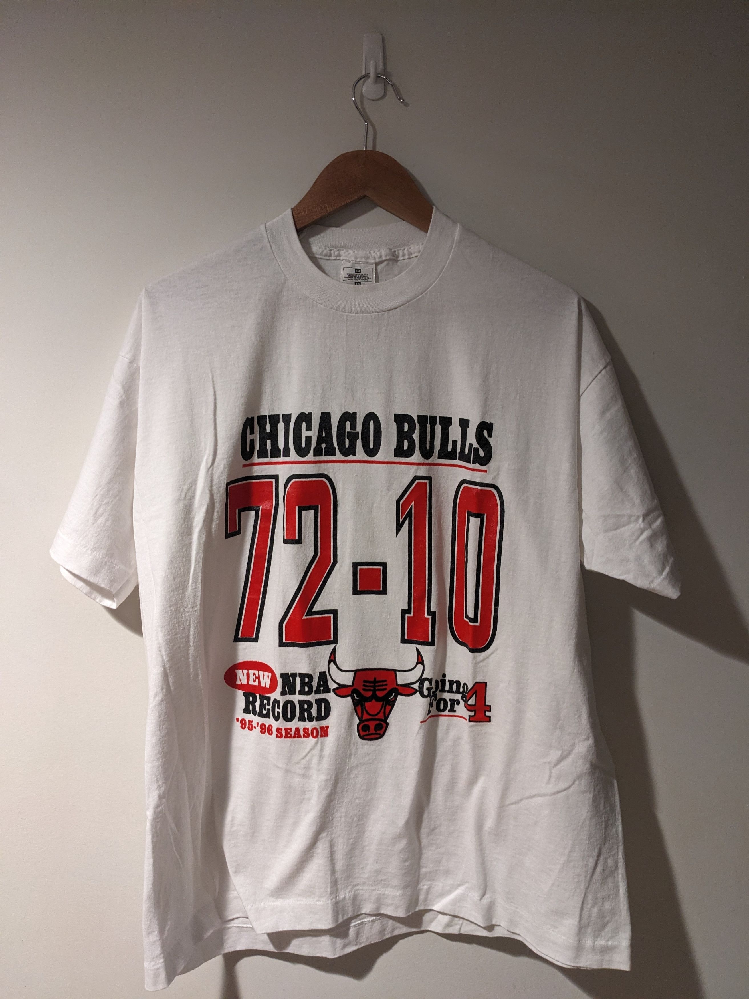 Vintage 90s Chicago Bulls NBA Record Championship T-Shirt