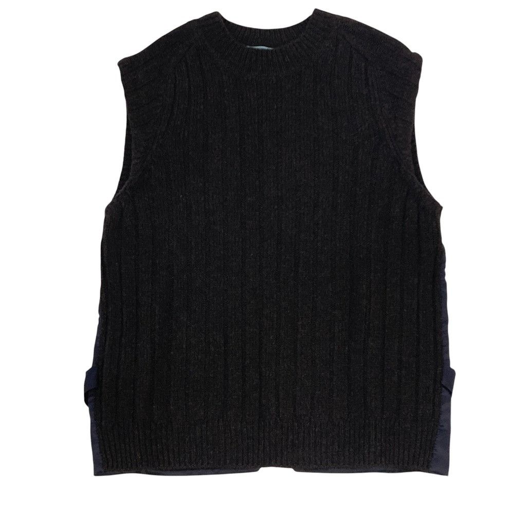 Prada Prada Prada Triangle Logo Virgin Wool Knit Vest Natural Material Tops P29B45 DUTY FREE for USA Size ONE SIZE - 1 Thumbnail