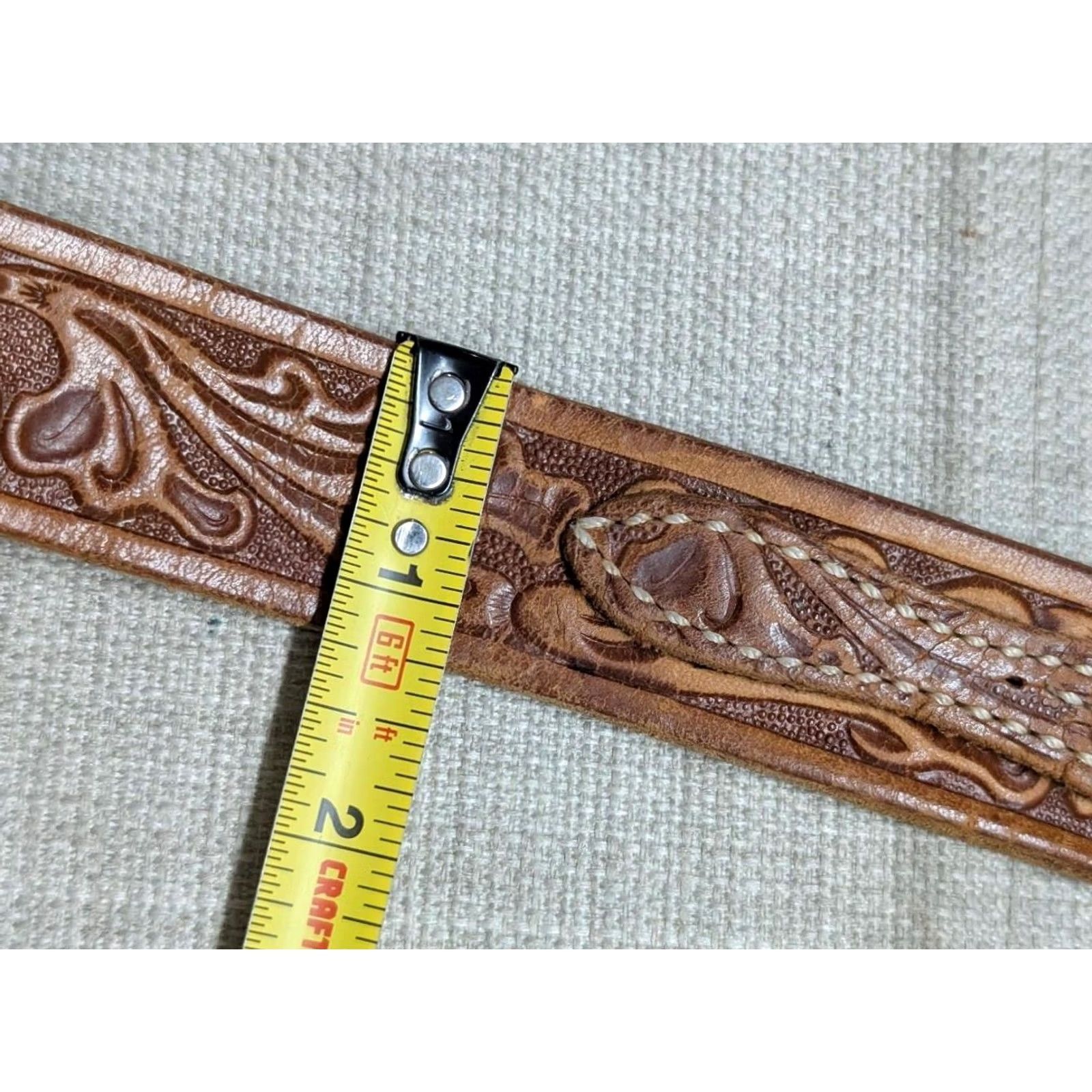 Vintage VINTAGE Looper belt Western Ranger belt 34 brown floral buckle cowhide leather Men Sized 34 Brown Floral Western Ranger belt Size 34 - 3 Thumbnail