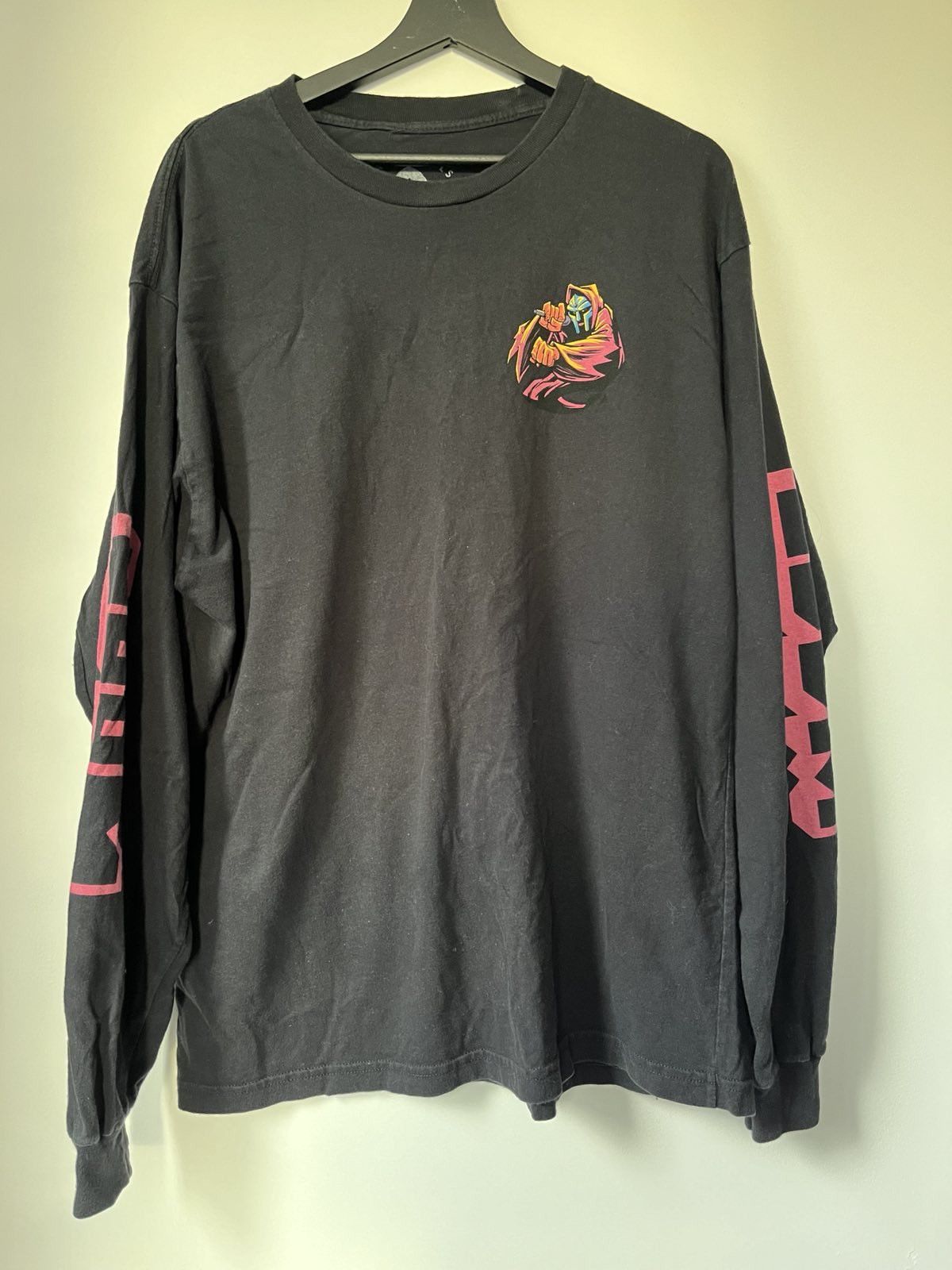 MF Doom MF DOOM Supervillain long sleeve tee Size US XL / EU 56 / 4 - 1 Thumbnail