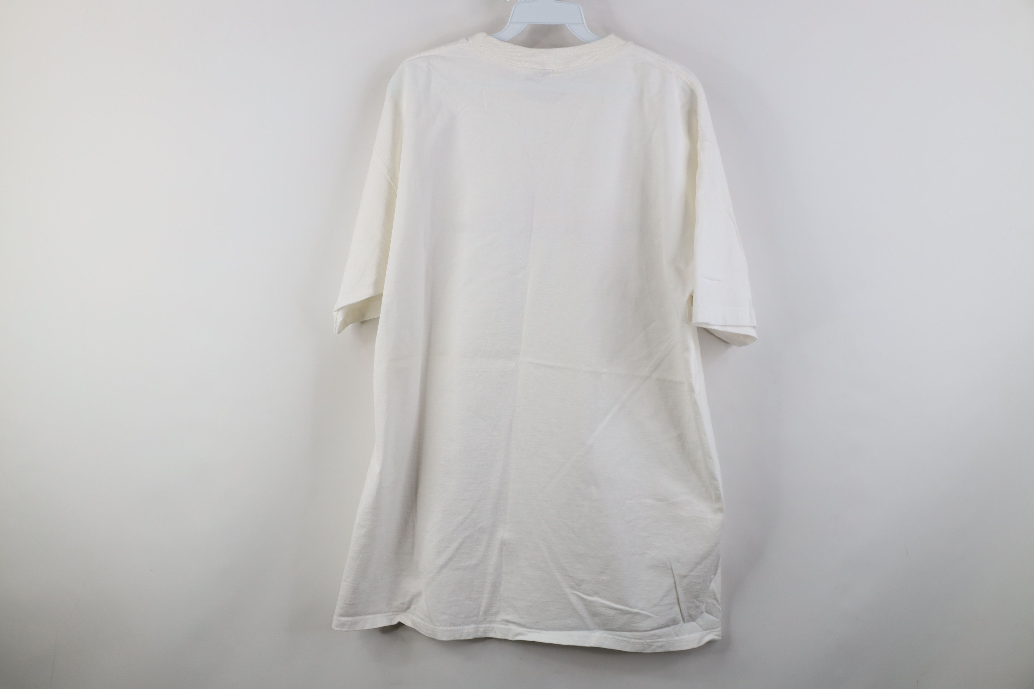 Vintage Vintage 90s Hooters Can't Keep Their Hands Off Me T-Shirt Size US XL / EU 56 / 4 - 12 Thumbnail