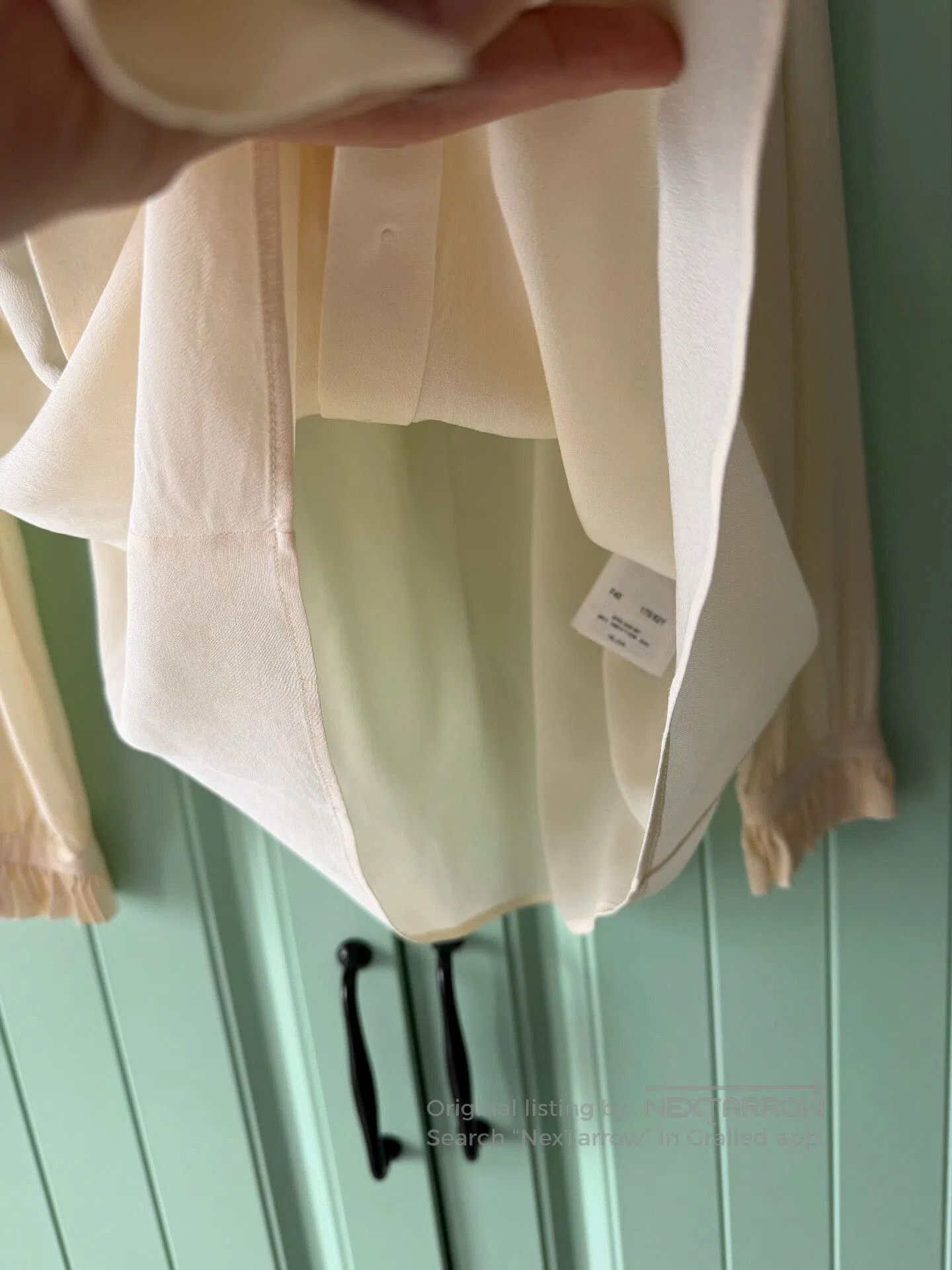 Yves Saint Laurent YSL Ivory Silk Ruffle Detail Shirt. Size S / US 4 / IT 40 - 8 Thumbnail