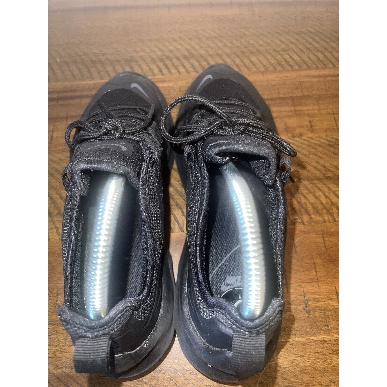 Nike Nike Air Max Axis Sneakers Womens 6 Black Lace Up Athletic Size US 6 / IT 36 - 9 Thumbnail