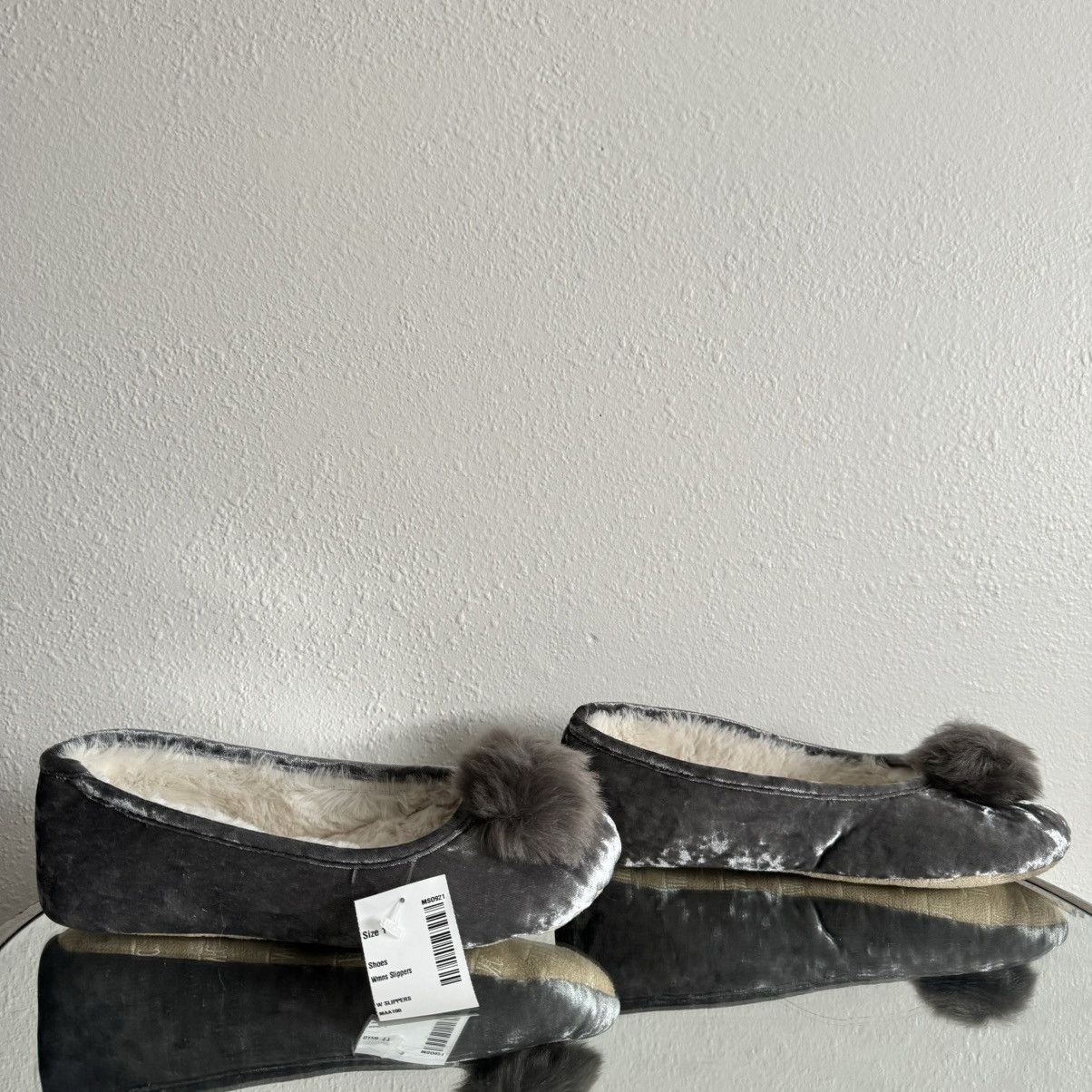 I.N.C INC Grey Crushed Velvet Pom Pom Tinkerbell House Slippers Size US 11 / IT 41 - 2 Thumbnail