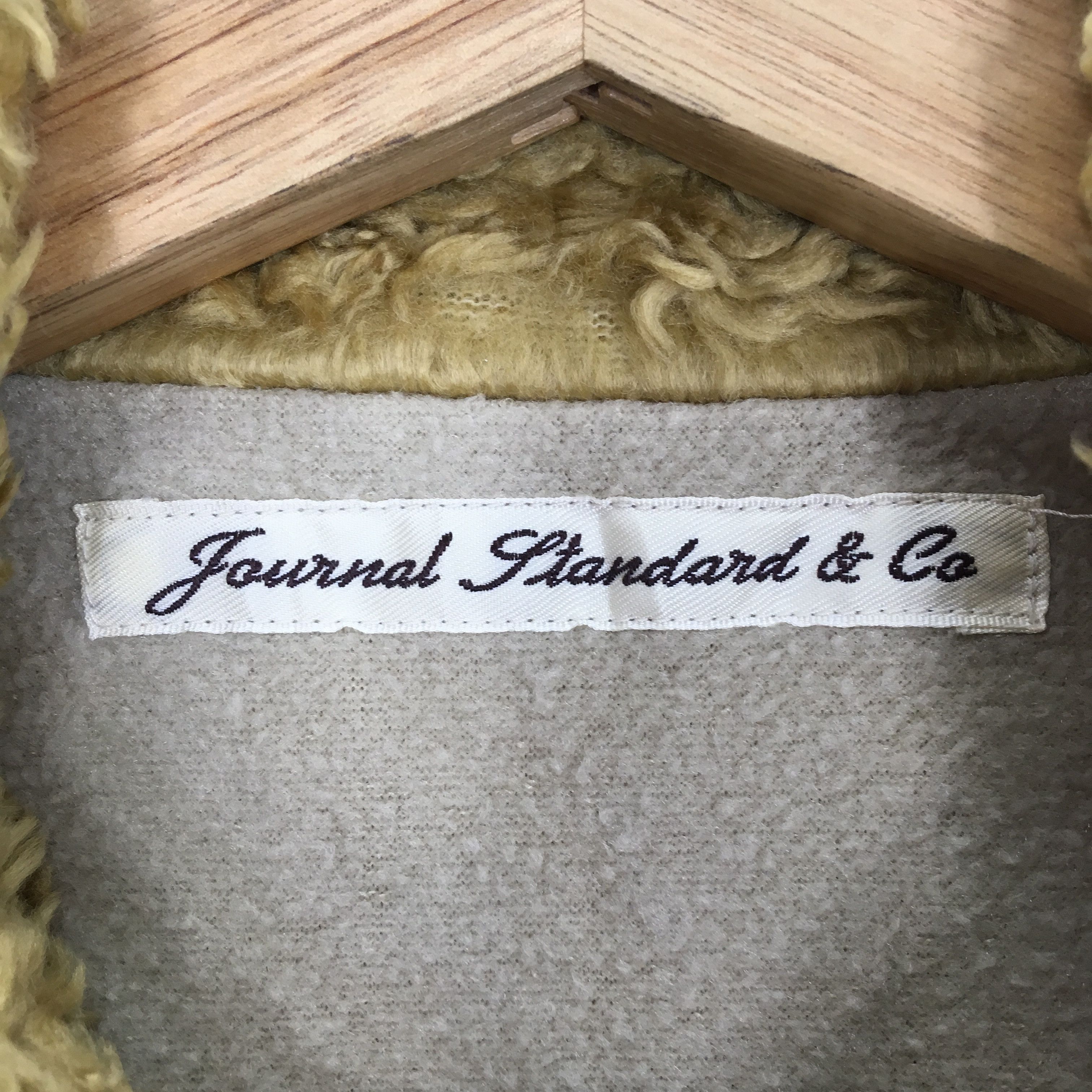 Journal Standard Vintage Journal Standard Japan Sleeve Less Sherpa Jacket Size US S / EU 44-46 / 1 - 8 Thumbnail