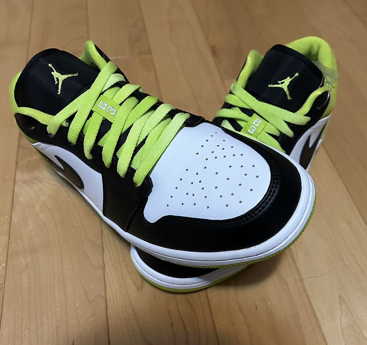 Nike Jordan 1 Low “Black Cyber” Size US 9.5 / EU 42-43 - 1 Thumbnail