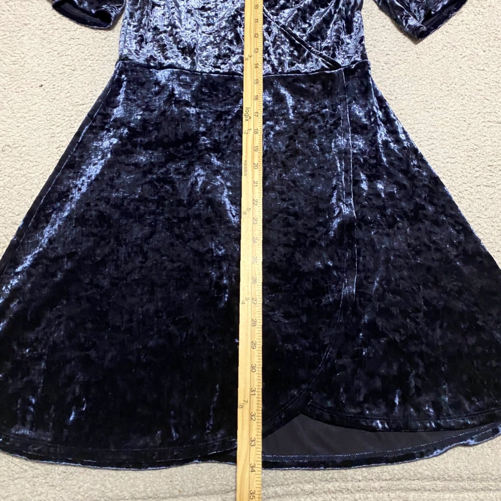American Eagle Outfitters American Eagle Outfitters Dress Womens M Short Sleeve V Neck Velvet Blue Size 32" / US 10 / IT 46 - 7 Thumbnail