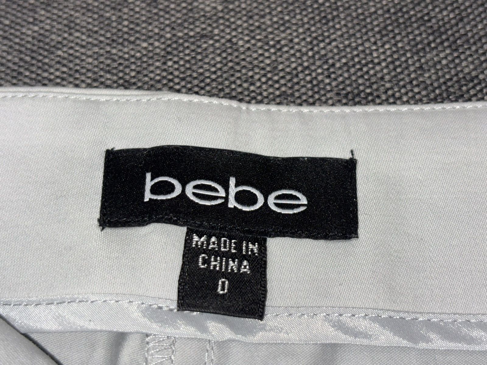 Bebe Bebe Classic Women’s Shorts Light Mist Size 0 VNDS Size 25" / US 0 / IT 36 - 9 Thumbnail