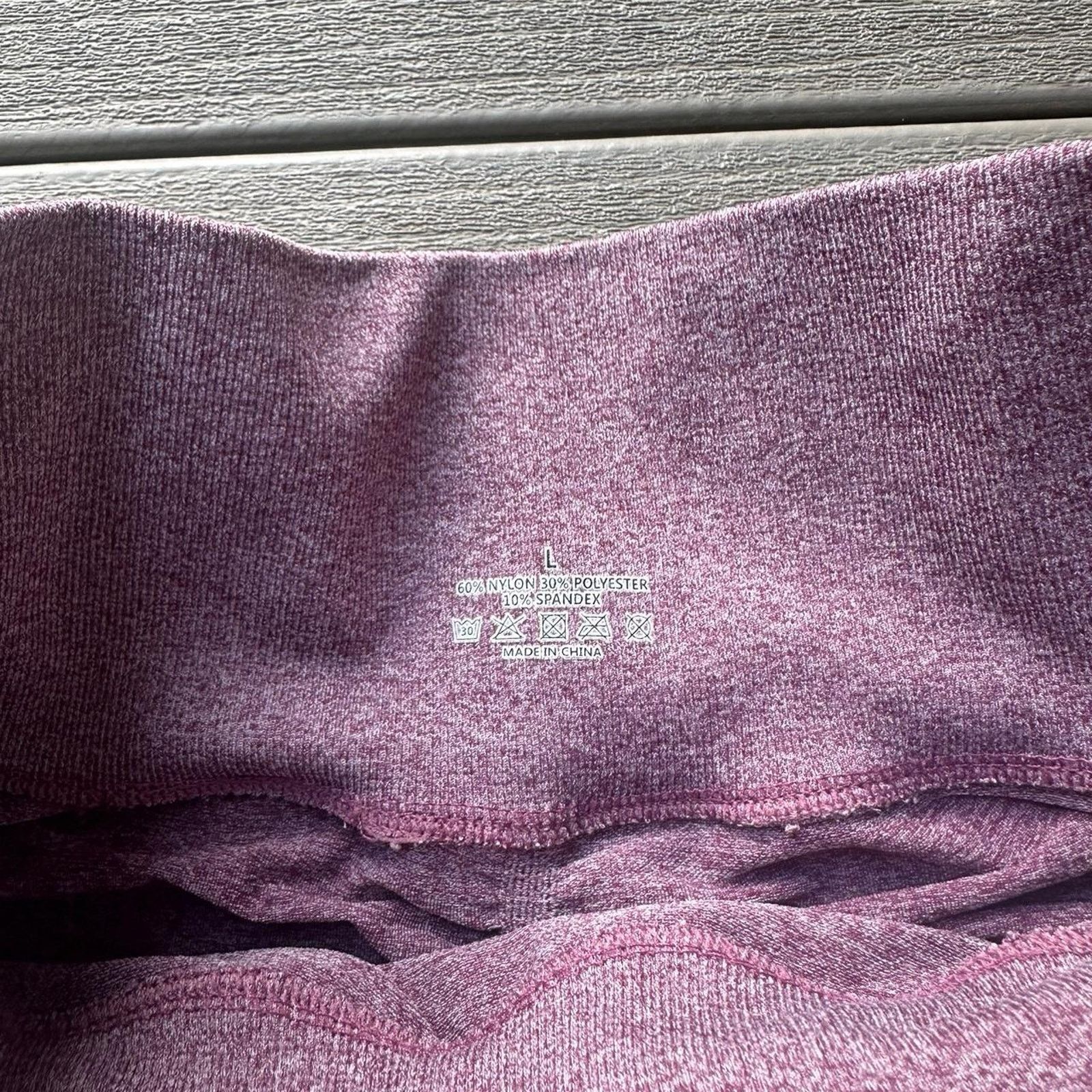 Other Large purple/pink shorts workout gym shorts Size 34" / US 12 / IT 48 - 2 Thumbnail