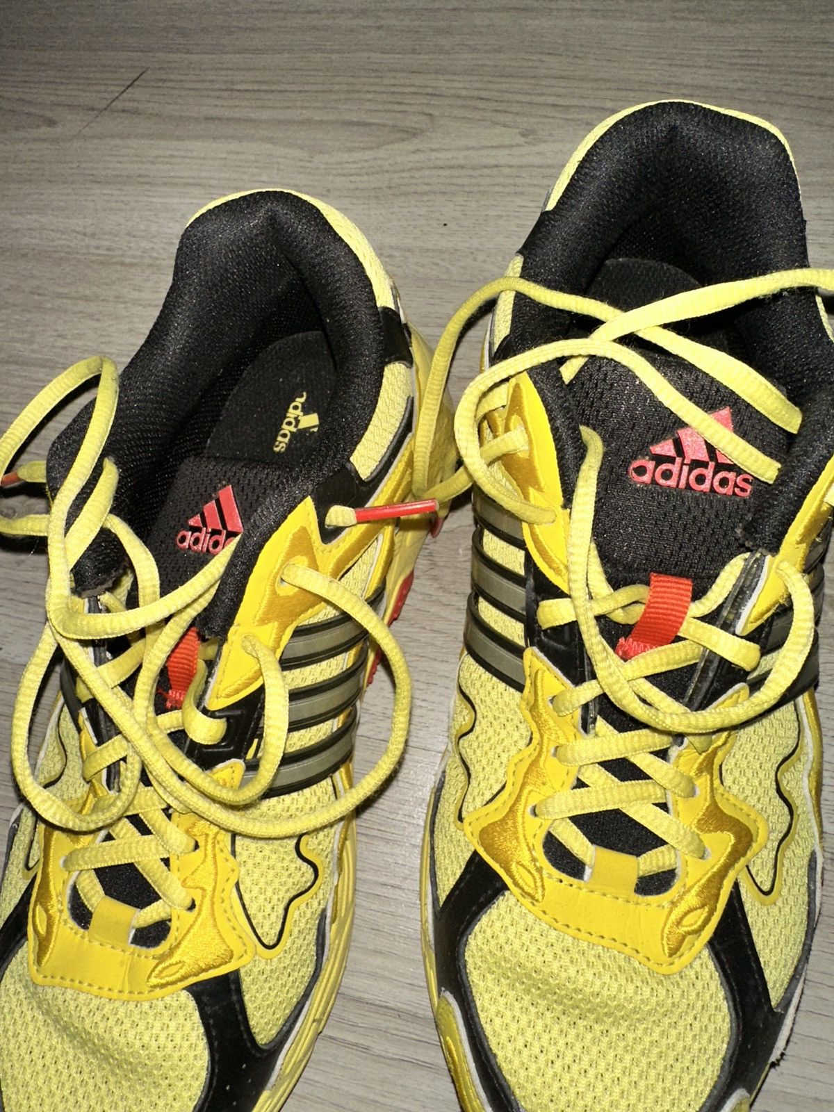 Adidas adidas Response CL Bad Bunny Amarillo Size US 8.5 / EU 41-42 - 6 Thumbnail