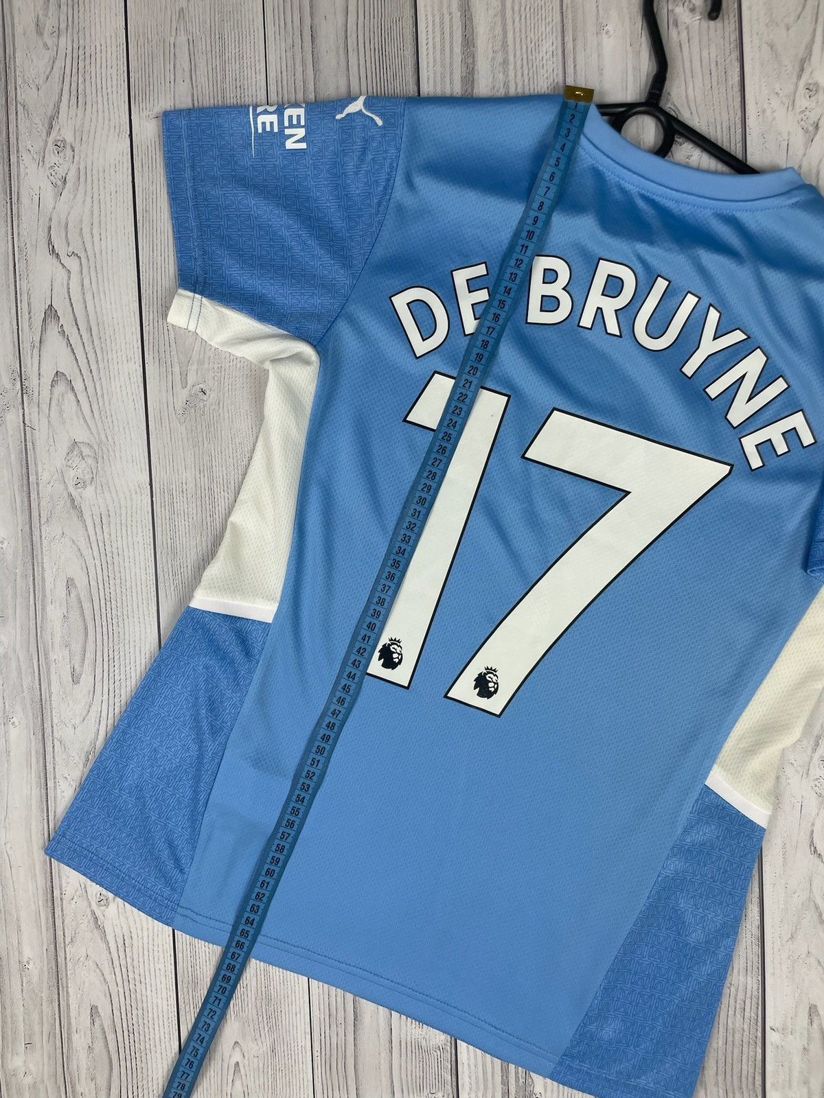 Puma Manchester City soccer jersey 17 De Bruyne women’s M rare Size M / US 6-8 / IT 42-44 - 6 Thumbnail