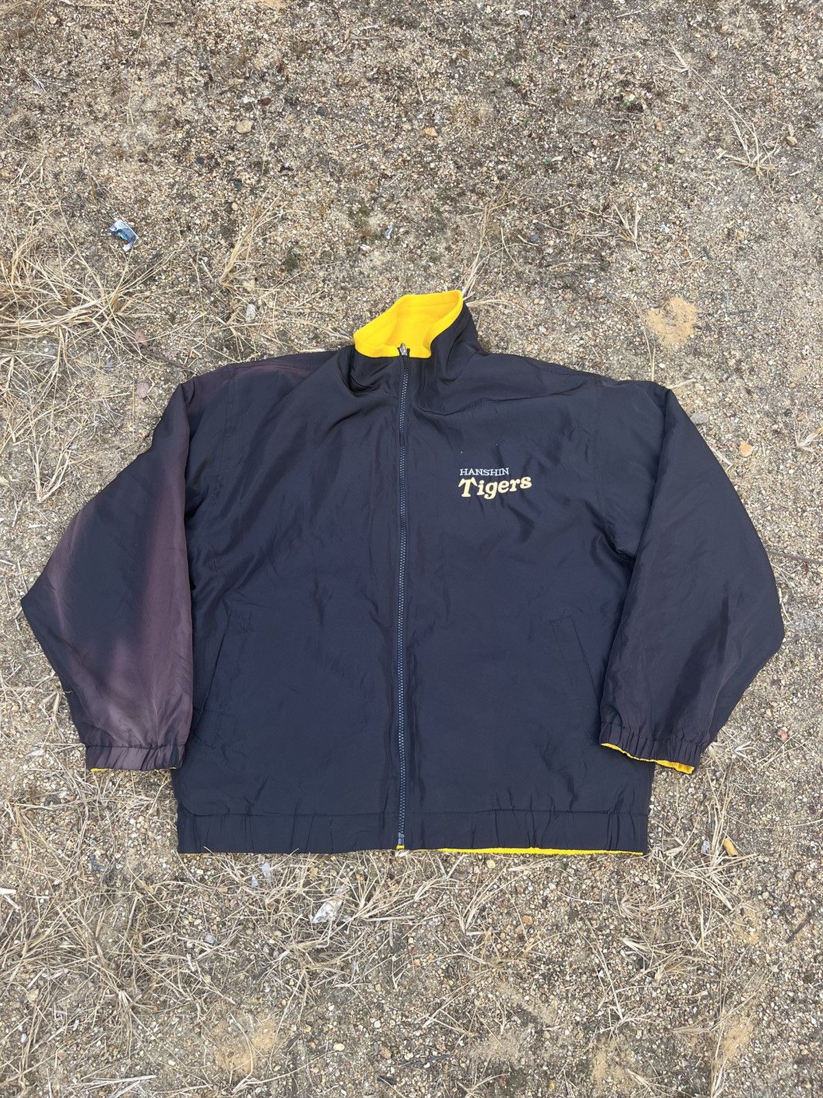 Japanese Brand × Vintage Vintage Sunfaded Revisable Hansin Tiger Size US L / EU 52-54 / 3 - 6 Thumbnail