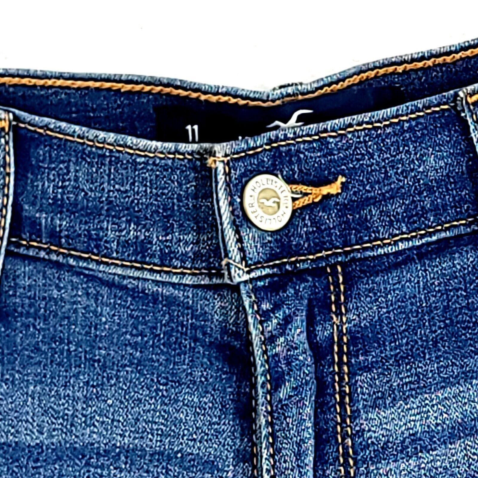 Hollister Hollister High Rise Short Advanced Stretch Denim Distressed Size 30" / US 8 / IT 44 - 3 Thumbnail