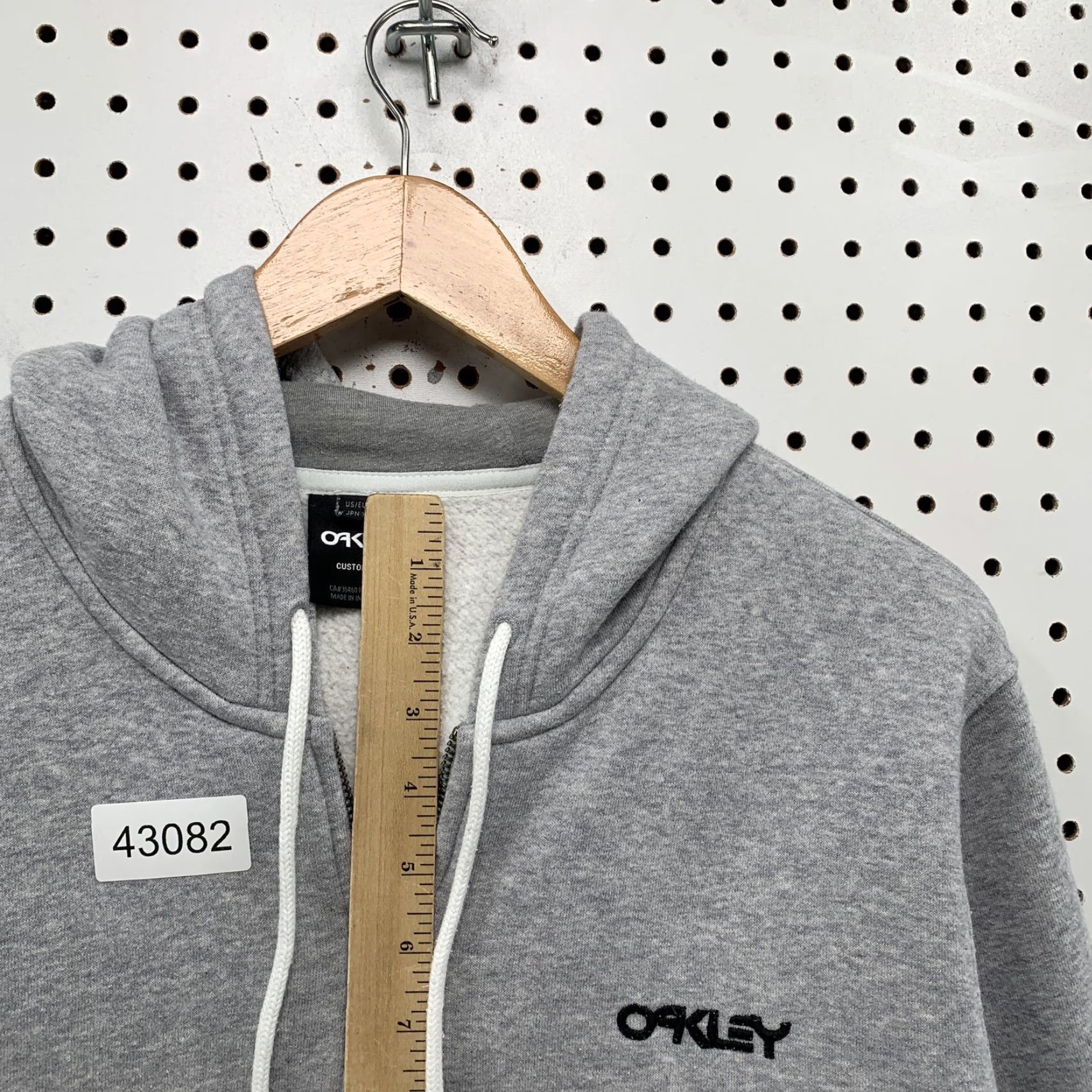 Oakley Oakley Zip Hoodie Sweatshirt Mens Large Hooded Gray Fleece Logo Embroidered Zip Hoodie Oakley Mens Large Gray Fleece Logo Embroidered Size L / US 10 / IT 46 - 6 Thumbnail