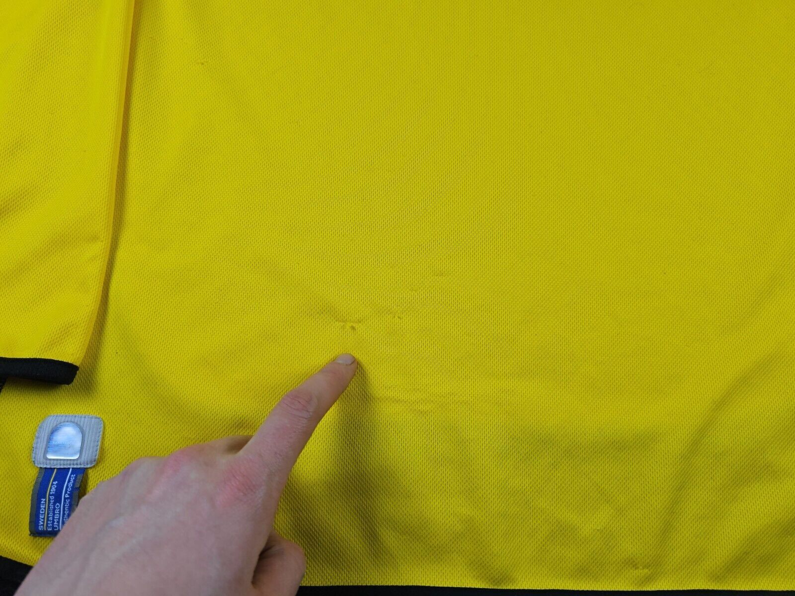 Umbro Umbro Sweden Euro 2000 Referee Jersey Y2K Vintage XL Size US XL / EU 56 / 4 - 6 Thumbnail