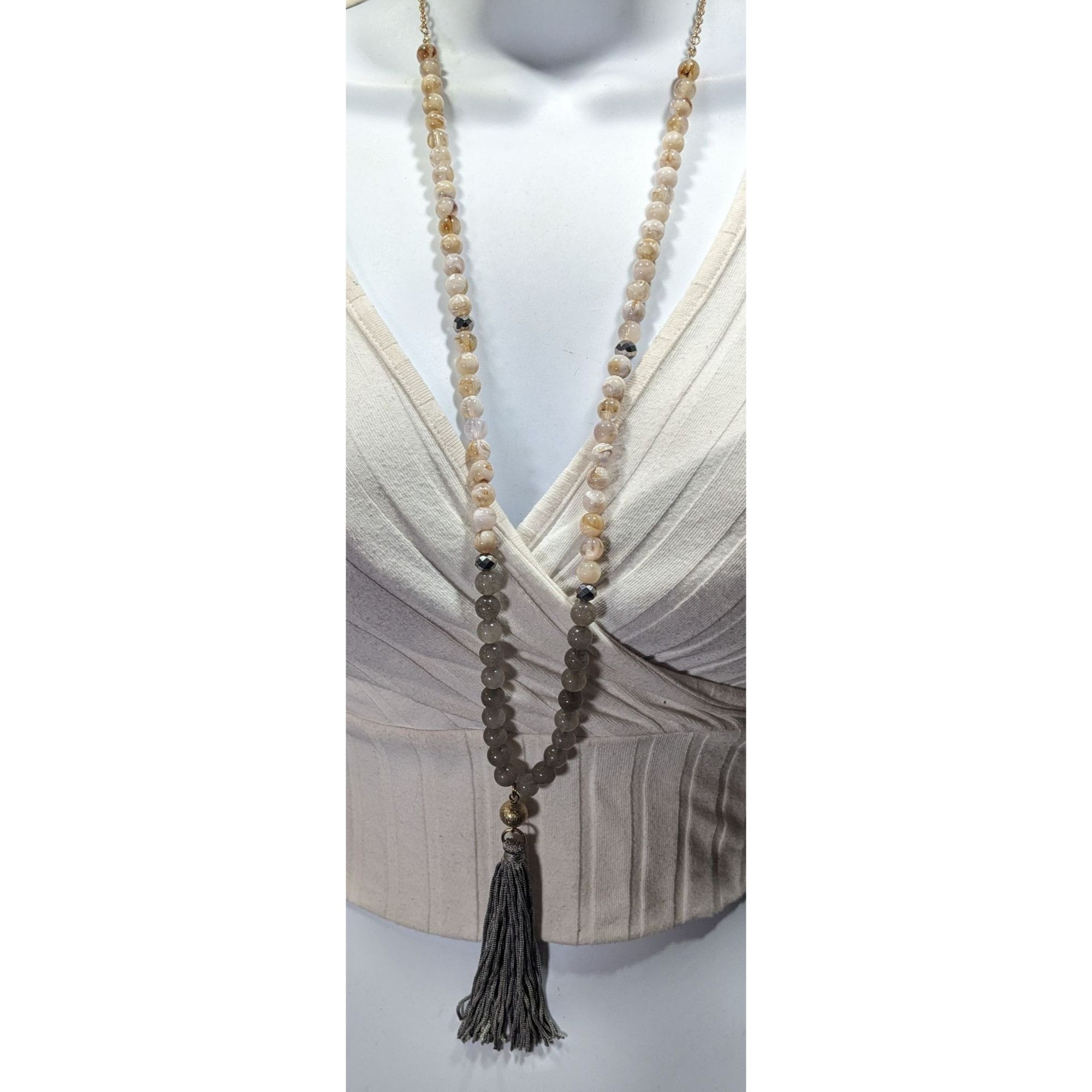 Other Boho Chic Stone And Acrylic Beaded Tassel Necklace Size ONE SIZE - 2 Thumbnail