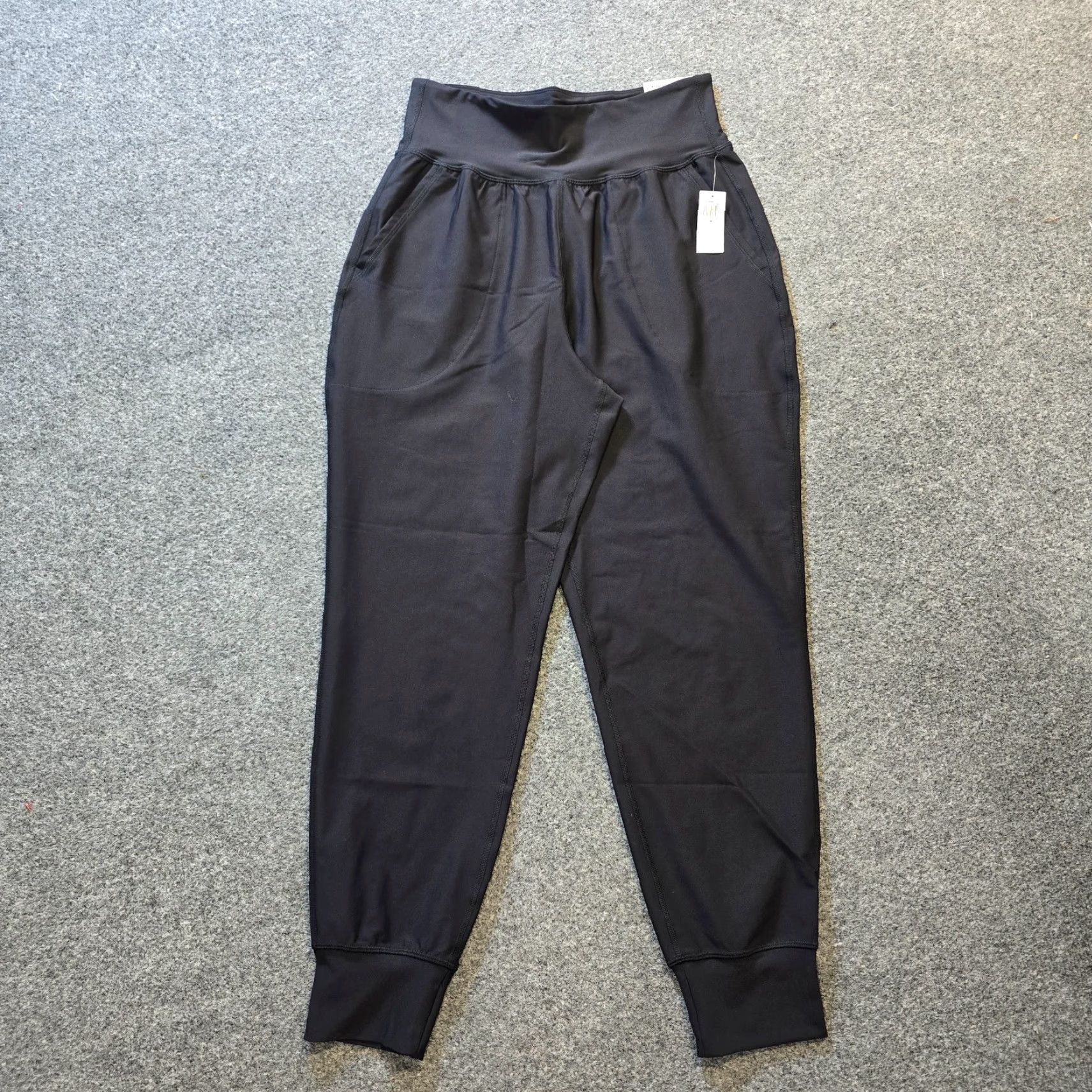 Old Navy Old Navy Pants Women Medium Black Powersoft Jogger Pull On Capsule Athletic Tapered Leg Pockets Size 32" / US 10 / IT 46 - 2 Thumbnail