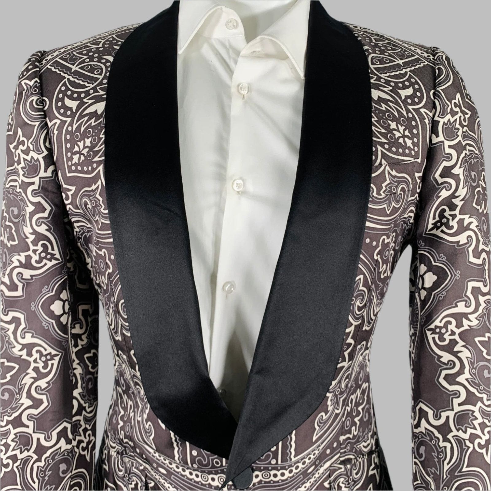 Gucci GUCCI Size 38 Black Grey Graphic Silk Tuxedo Sport Coat Size 38R - 2 Thumbnail