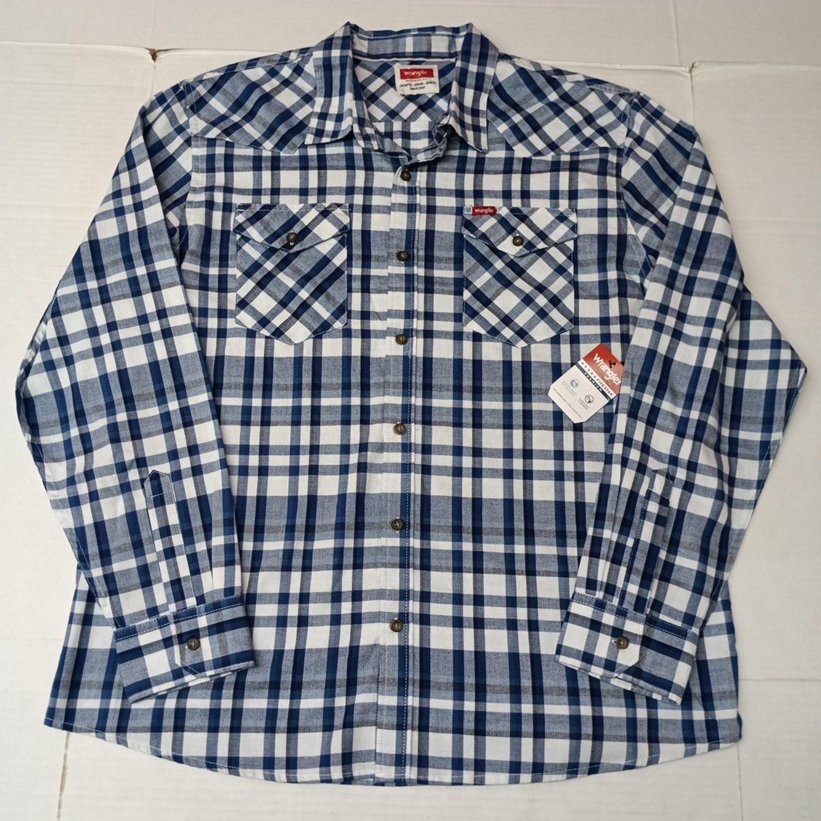 Wrangler Wrangler Slim Fit Woven Twill Button Shirt Men XL Blue Plaid Size US XL / EU 56 / 4 - 1 Thumbnail