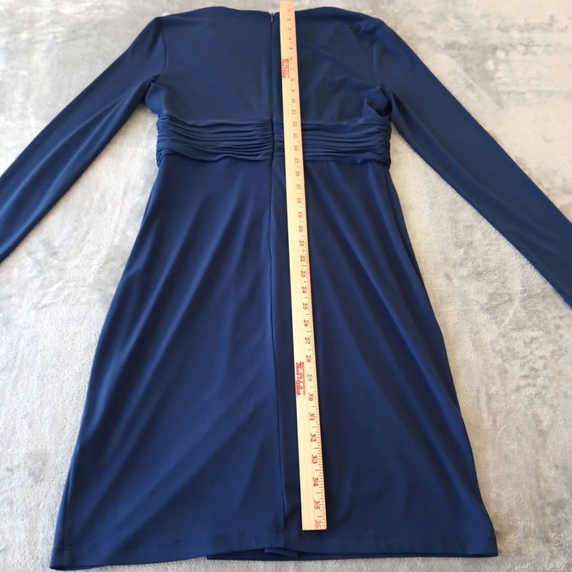 Calvin Klein Calvin Klein Dress Blue Long Sleeve V-Neck Ruched Stretch Knee Length 8 Women Dress Sheath Modern Vintage? Size M / US 6-8 / IT 42-44 - 5 Thumbnail