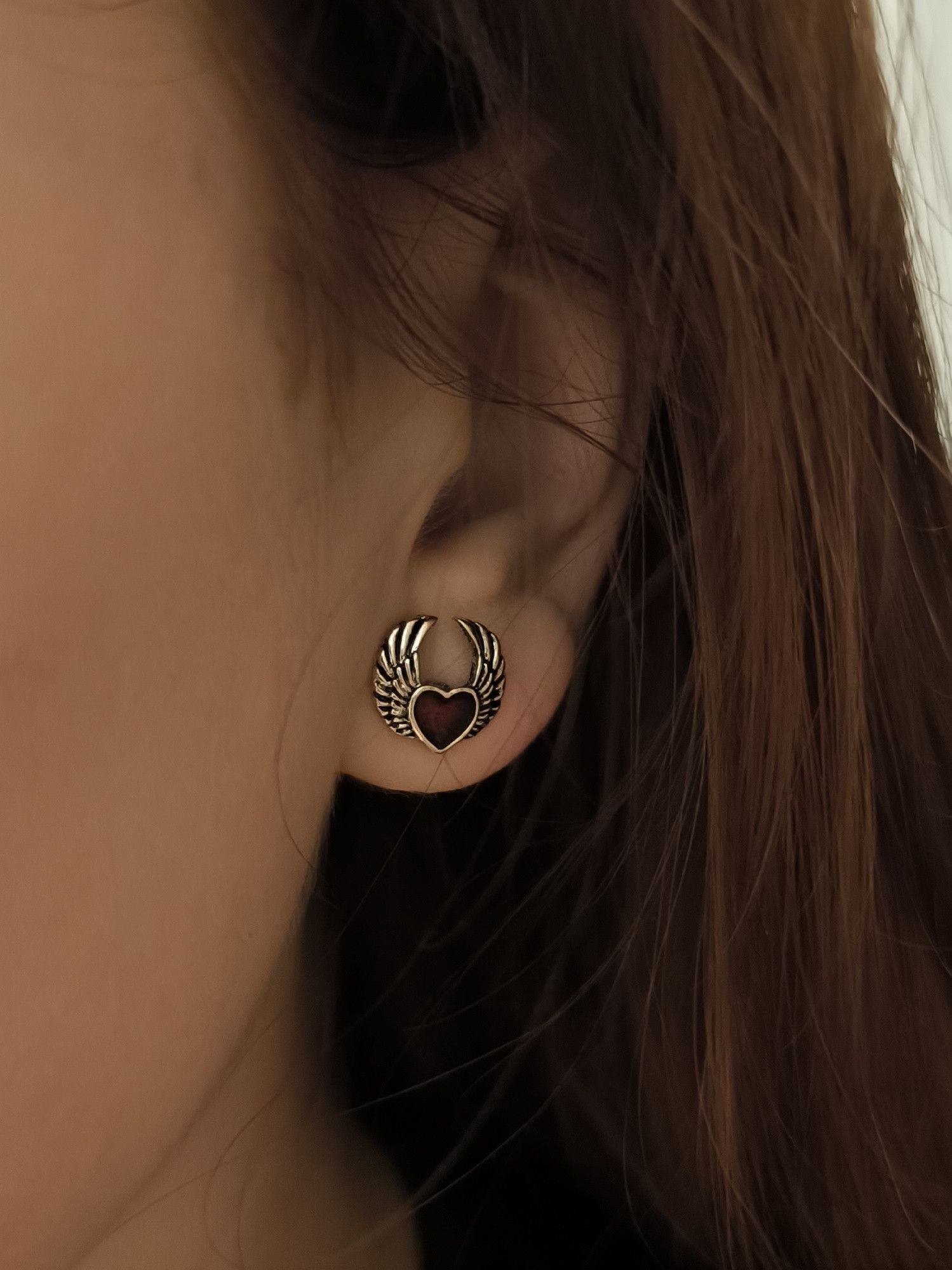 Japanese Brand Red heart with wing earrings stud Size ONE SIZE - 4 Thumbnail