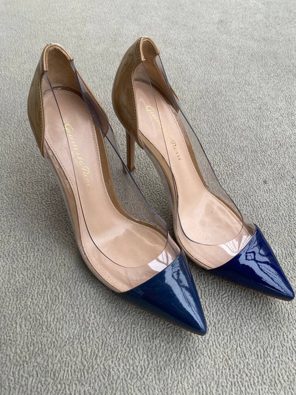 Gianvito Rossi Rossi white and blue Size US 5 / IT 35 - 1 Thumbnail