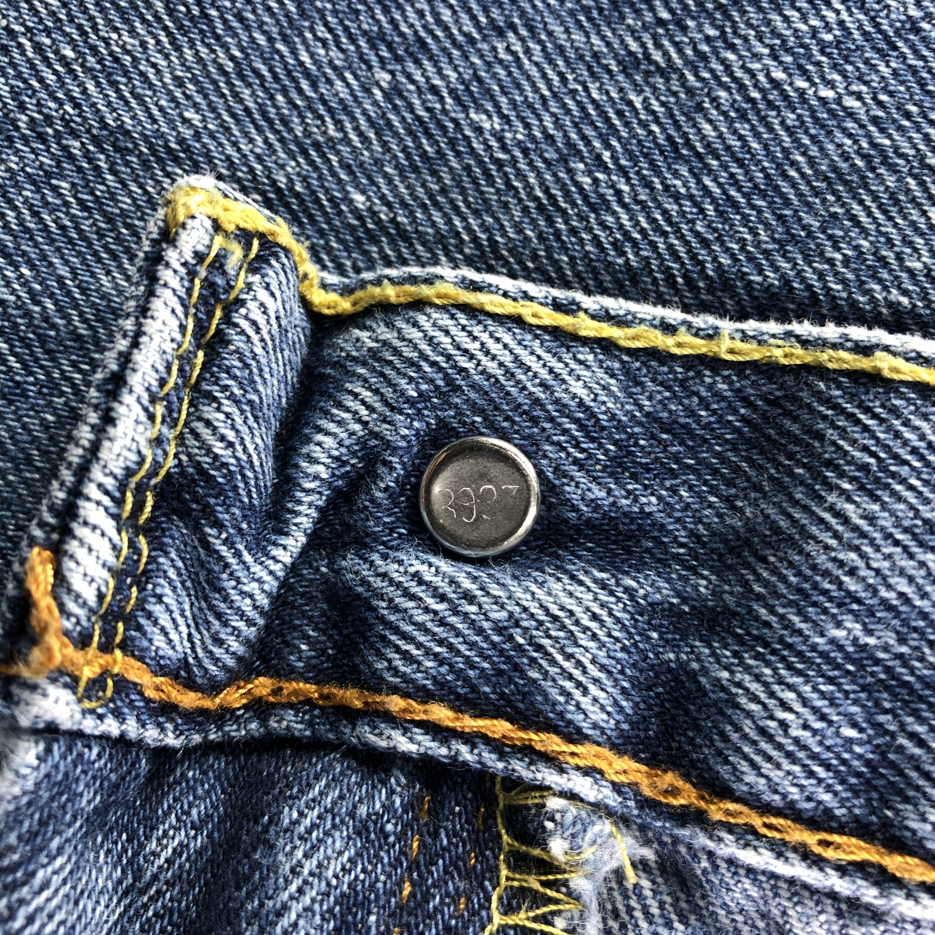 Levi's Vintage Blue Wash Levis 550 Jeans-J4126 Size US 41 - 10 Thumbnail