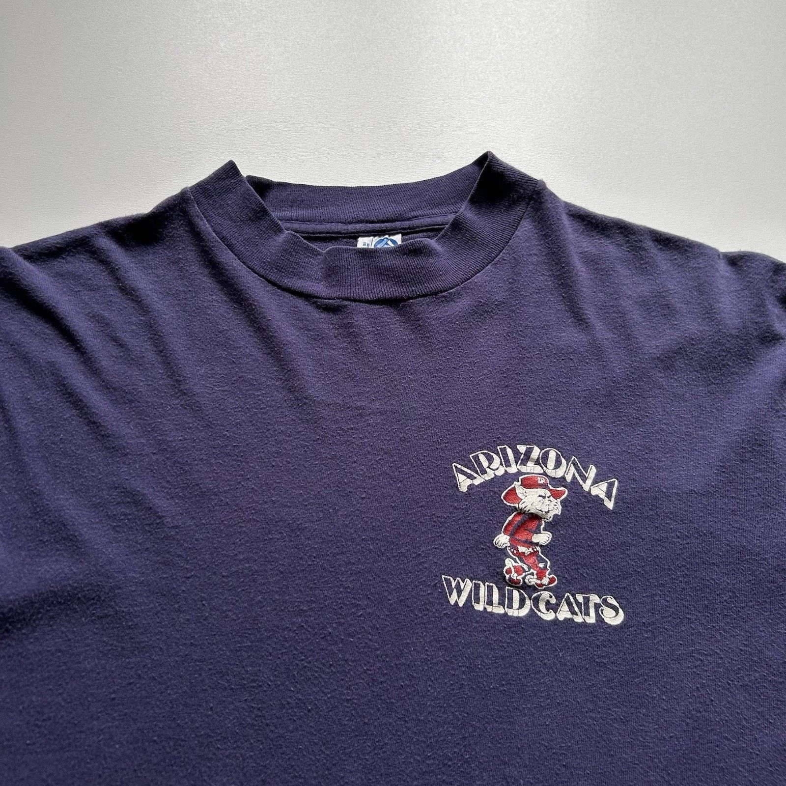 Hanes Vintage 80s Arizona Wildcats NCAA T Shirt Long Sleeve Small Size US S / EU 44-46 / 1 - 2 Thumbnail